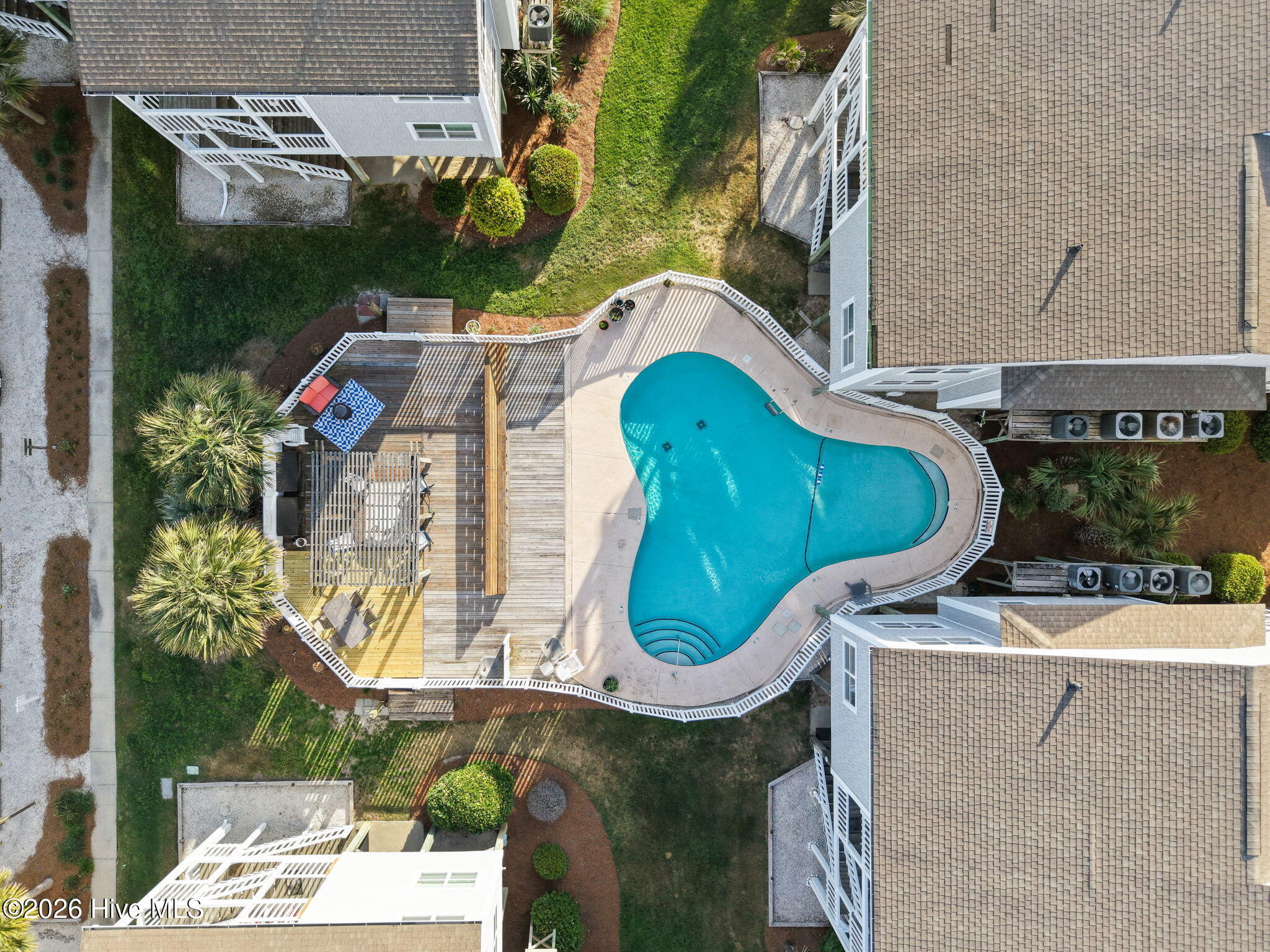 100568914 | Photo 25