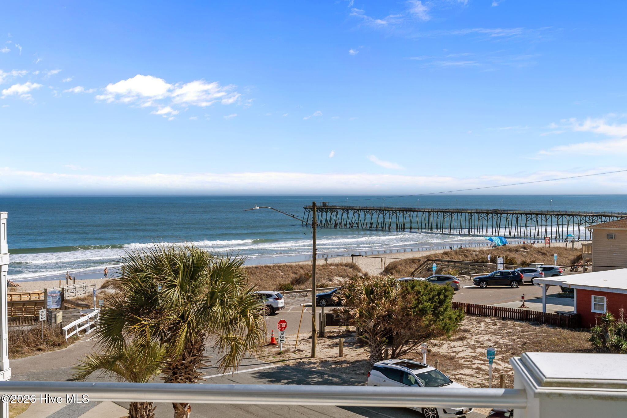 100530858 | Photo 35