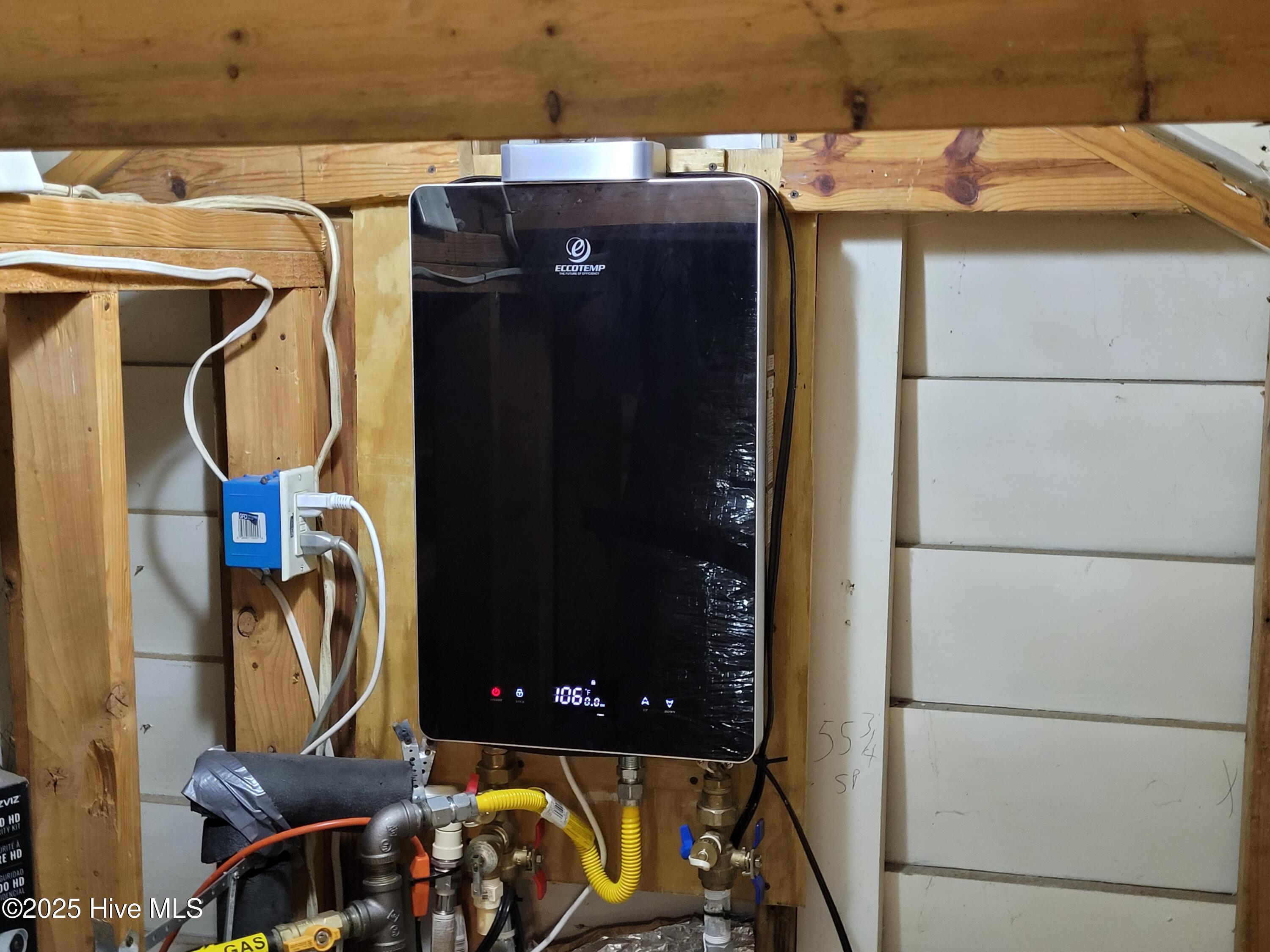 100531827 | Photo 33