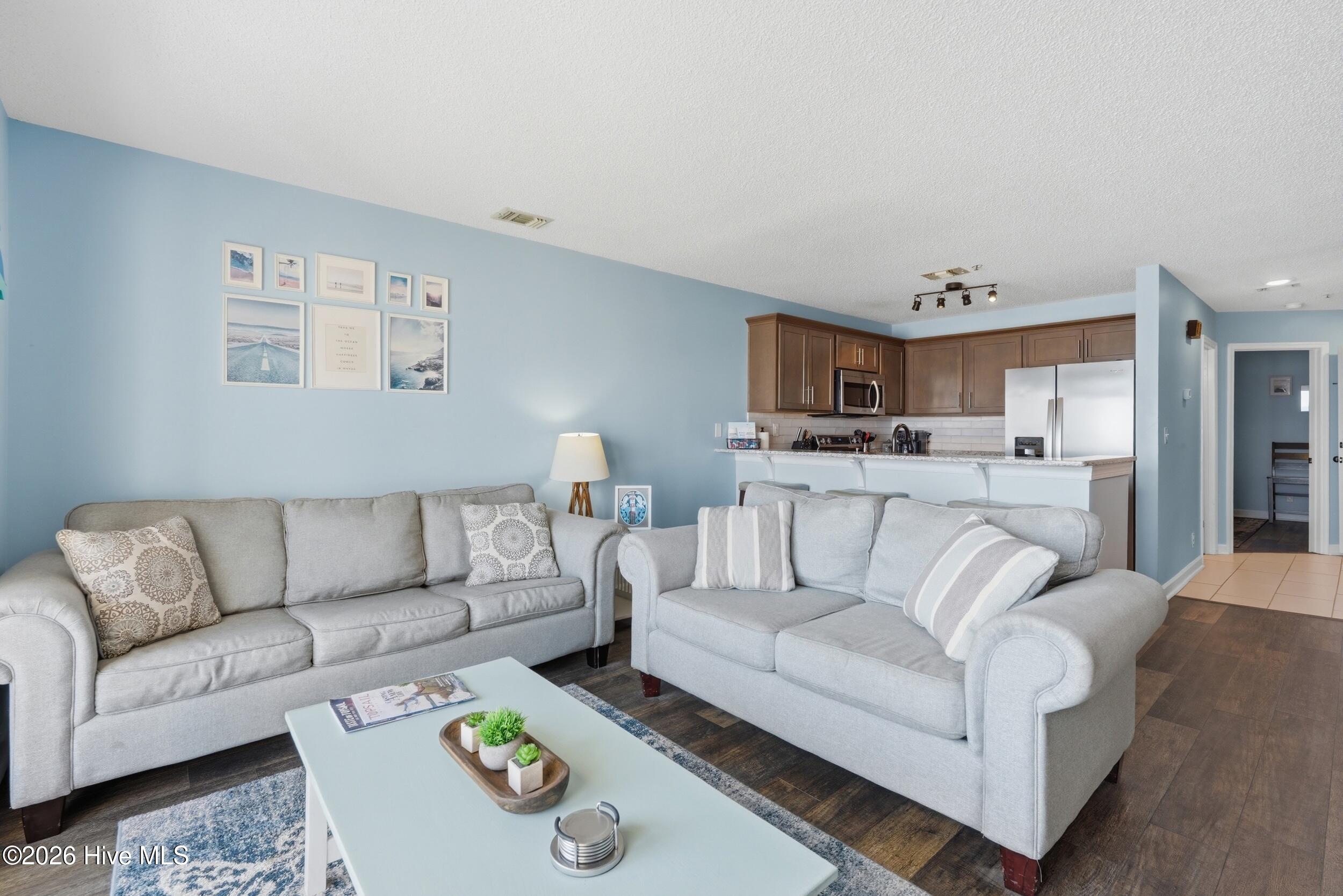 100557536 | Photo 12