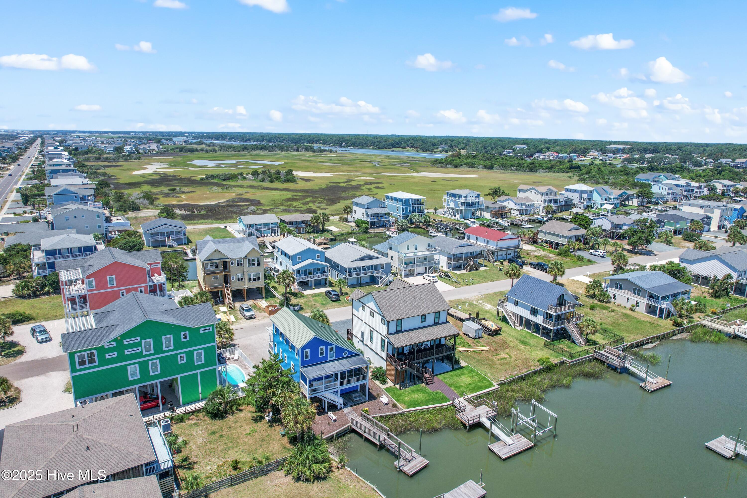 100520391 | Photo 42