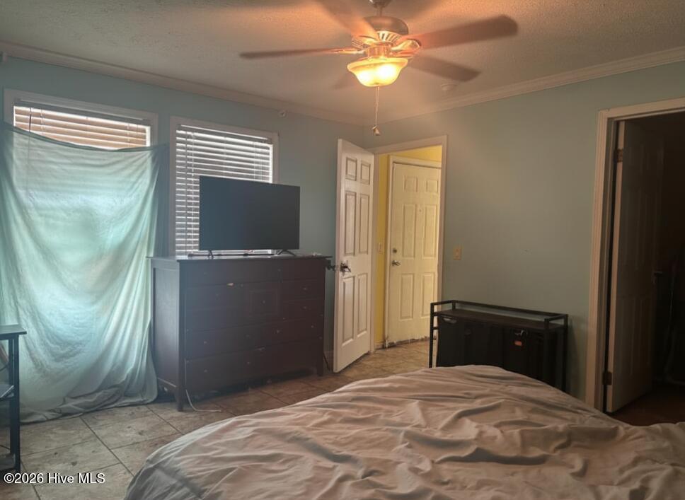 bed 1