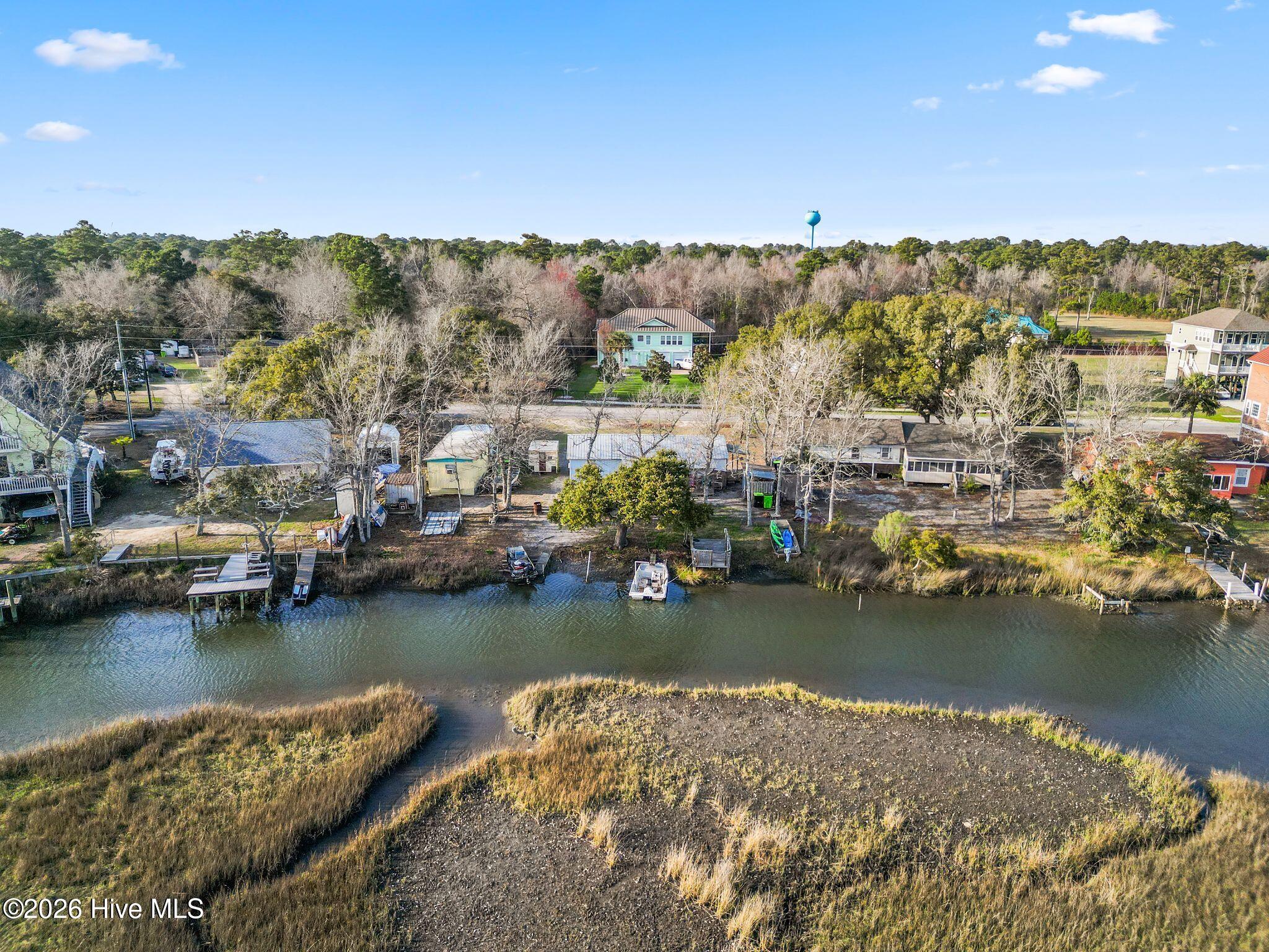 100560101 | Photo 34