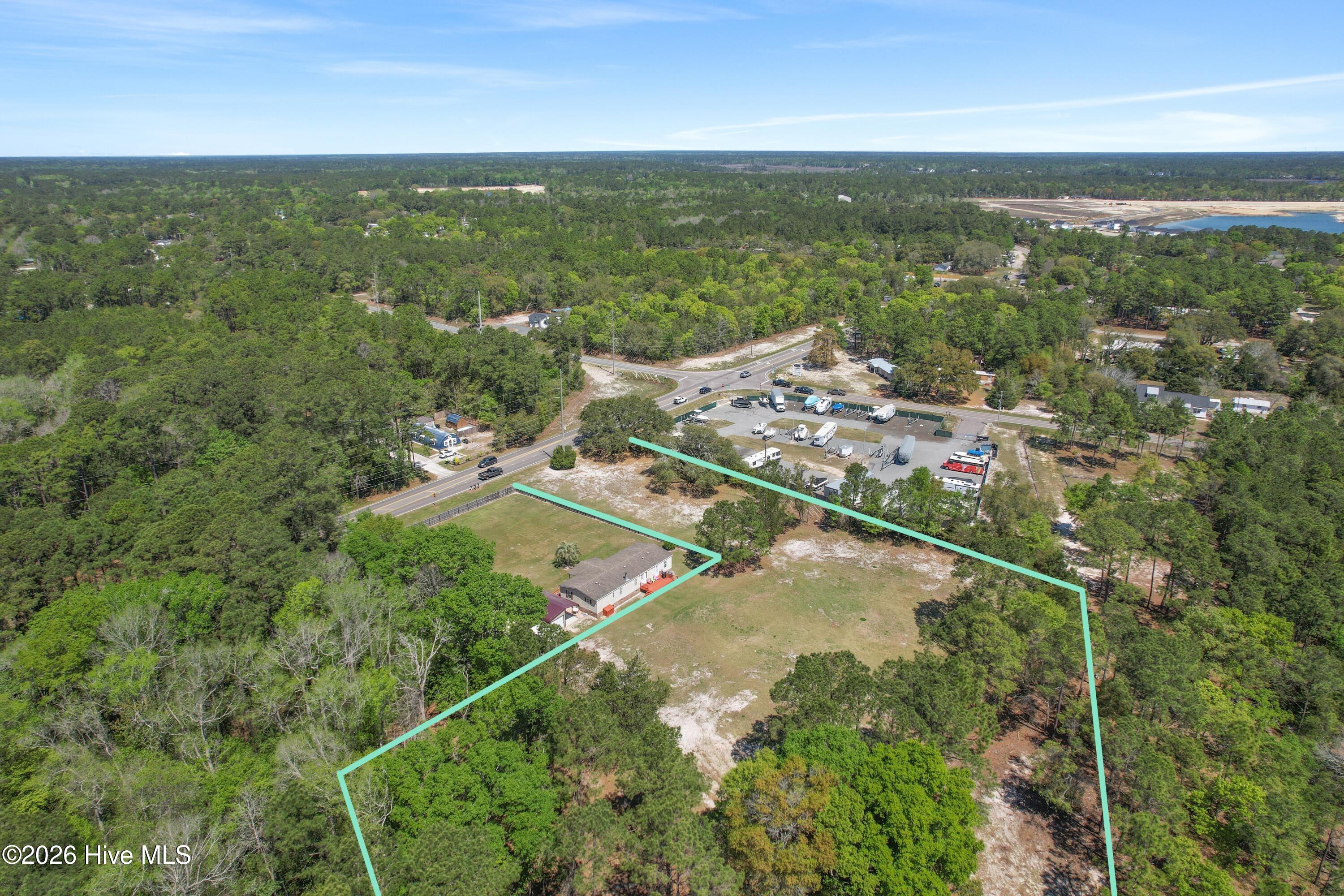 100568984 | Photo 12