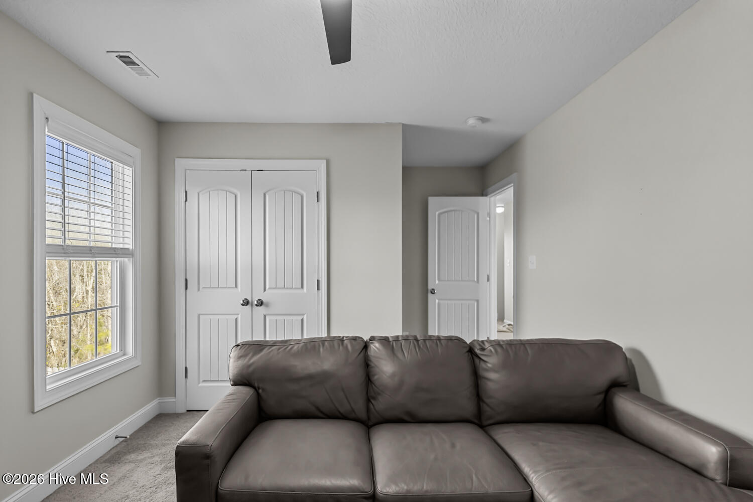 100552238 | Photo 36