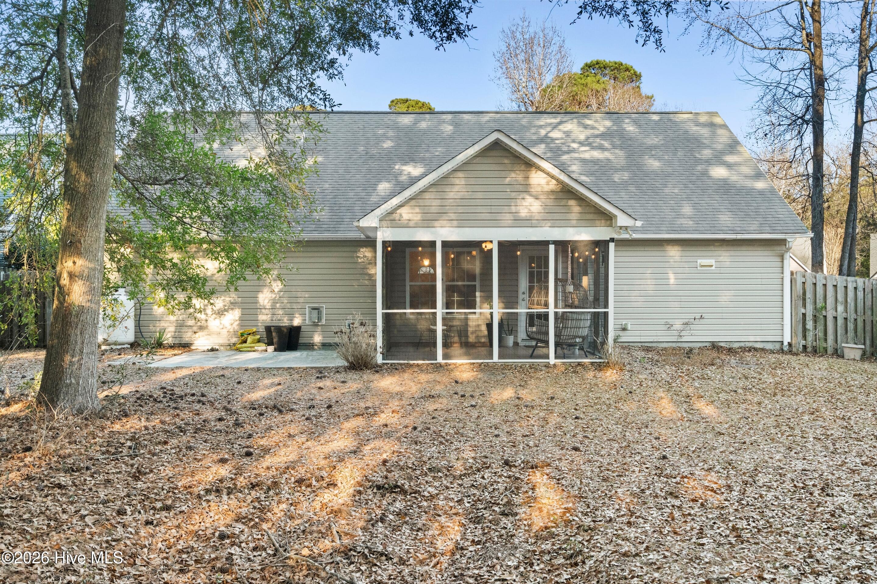 100549655 | Photo 49