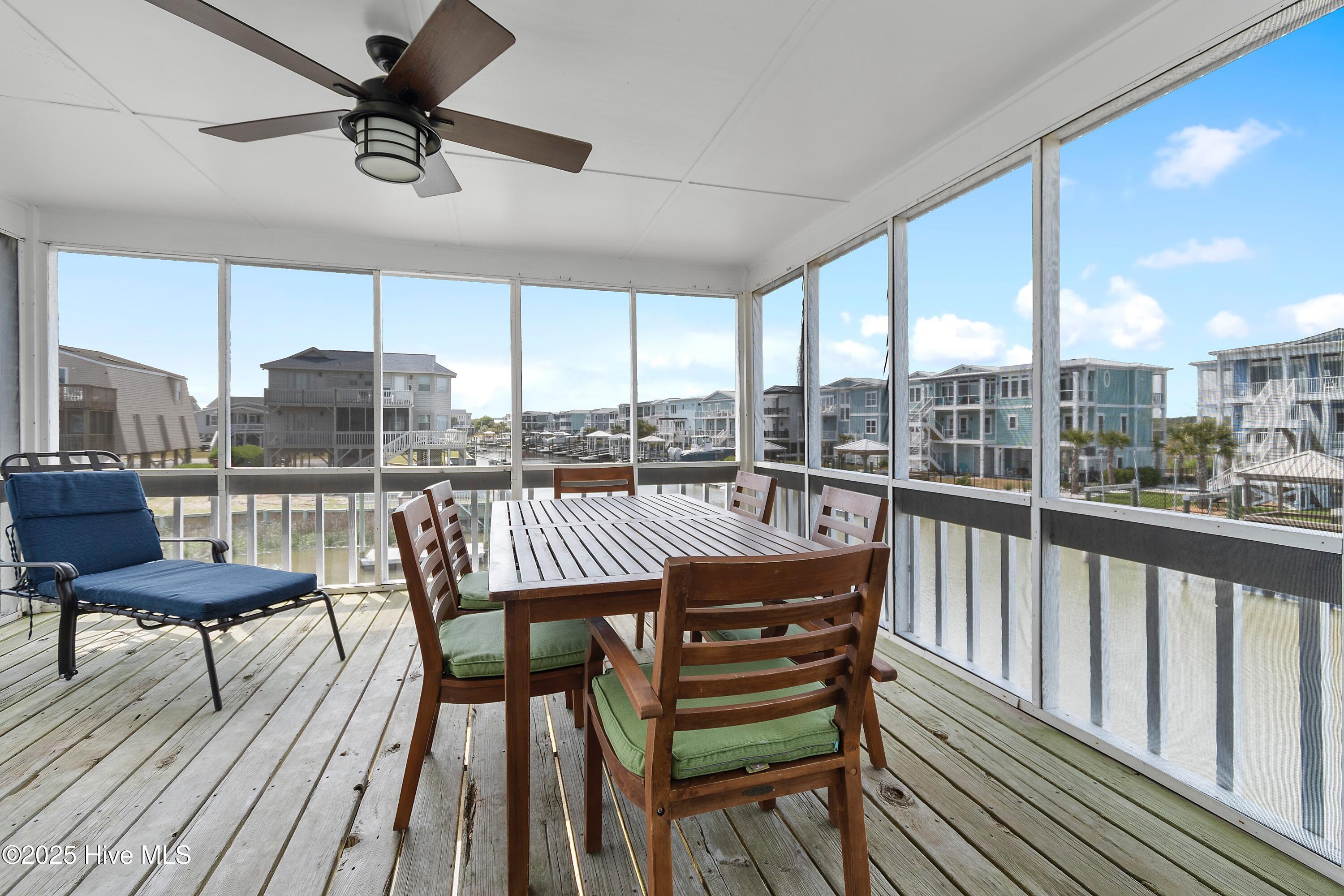 100503570 | Photo 21