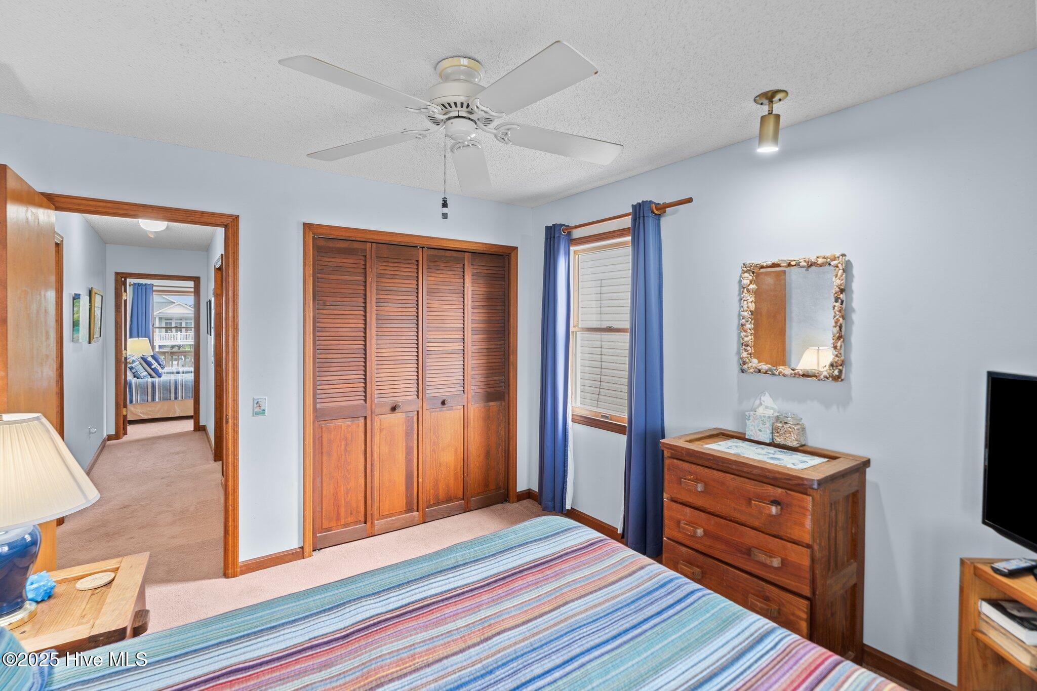 100513901 | Photo 25