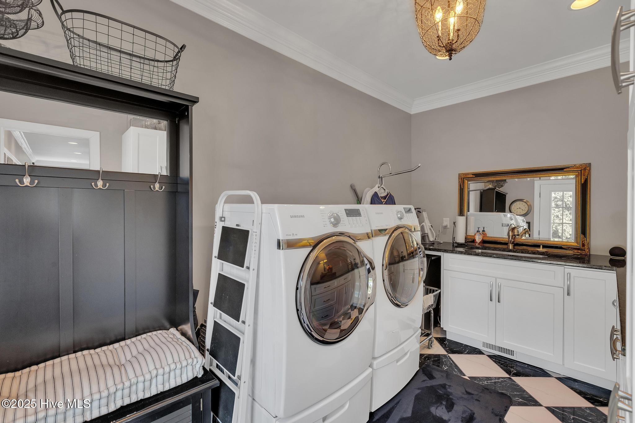 100527249 | Photo 23