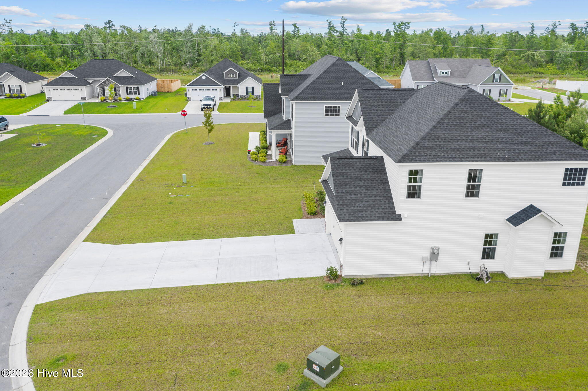 100558760 | Photo 43