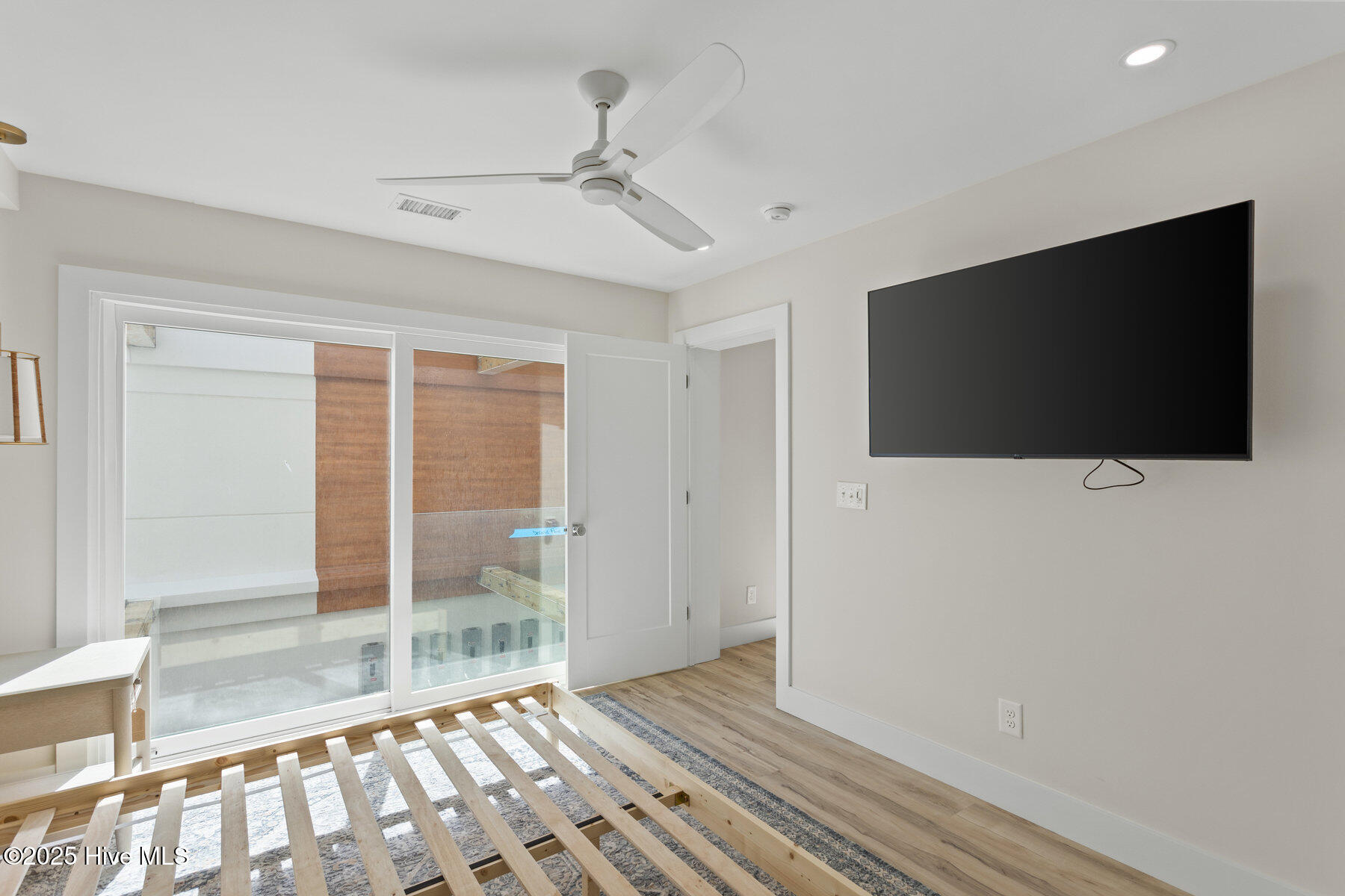 100523208 | Photo 20