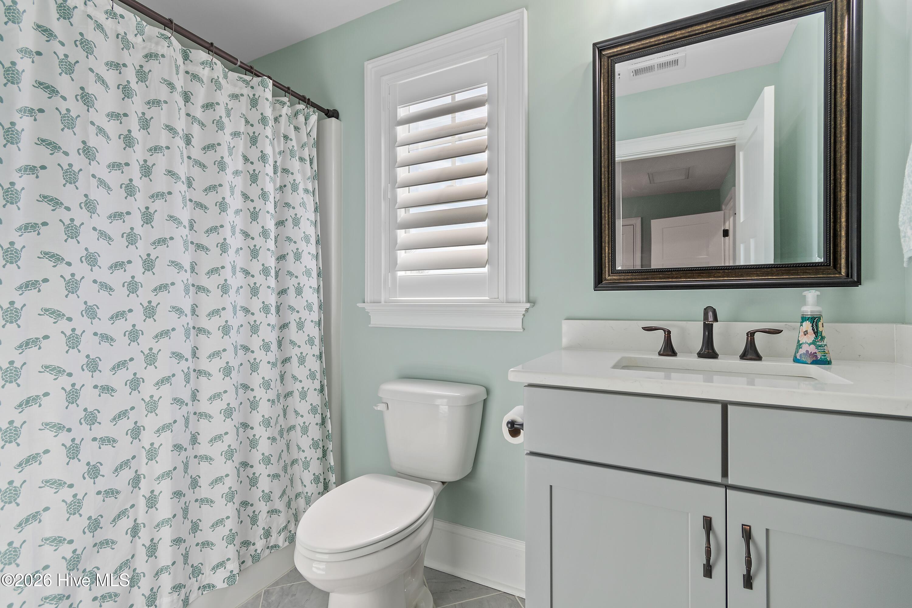 100552502 | Photo 61