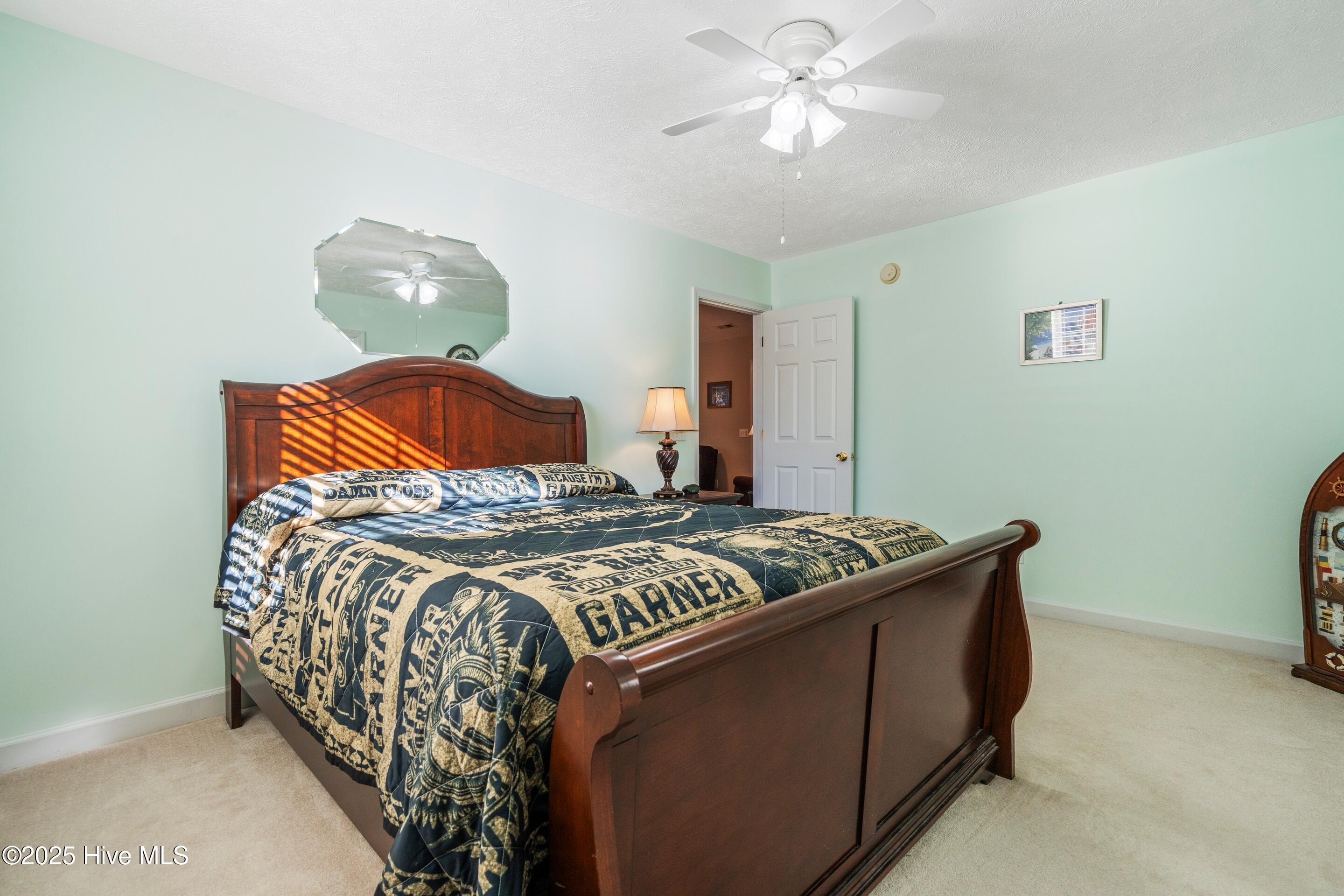 100546792 | Photo 37