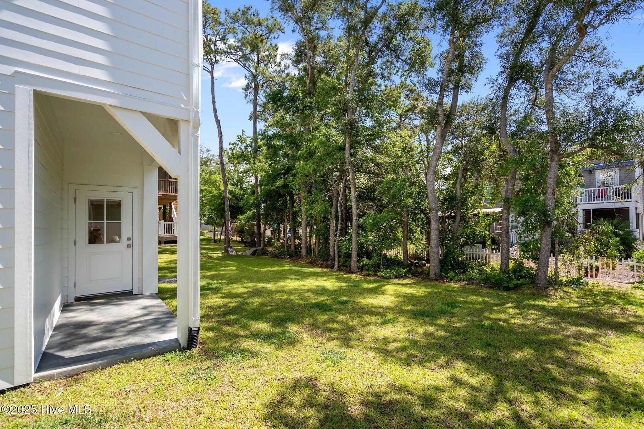 100519500 | Photo 77