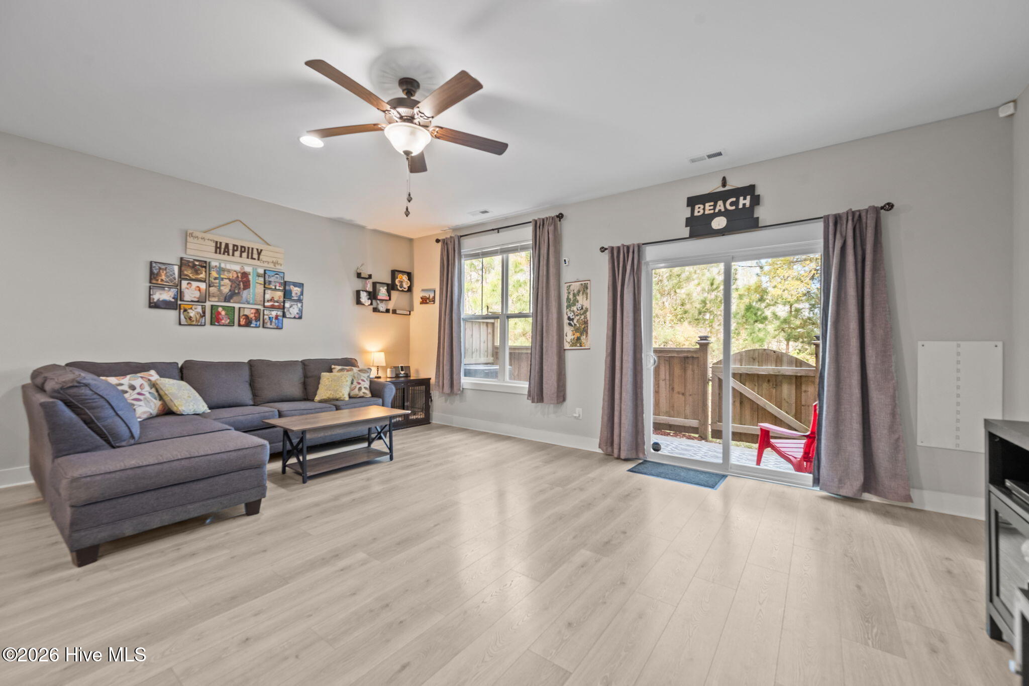 100564806 | Photo 13