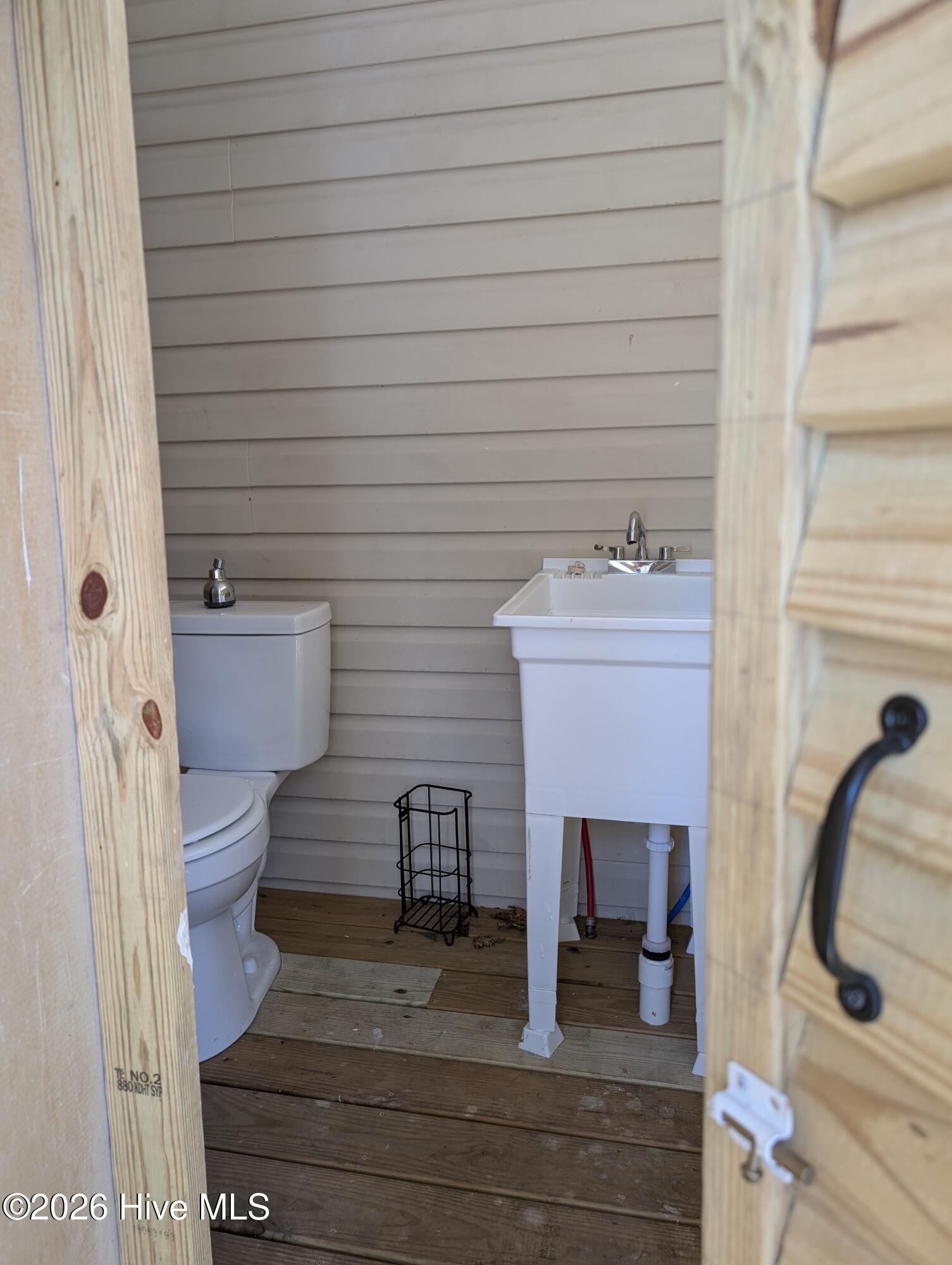 100550544 | Photo 27