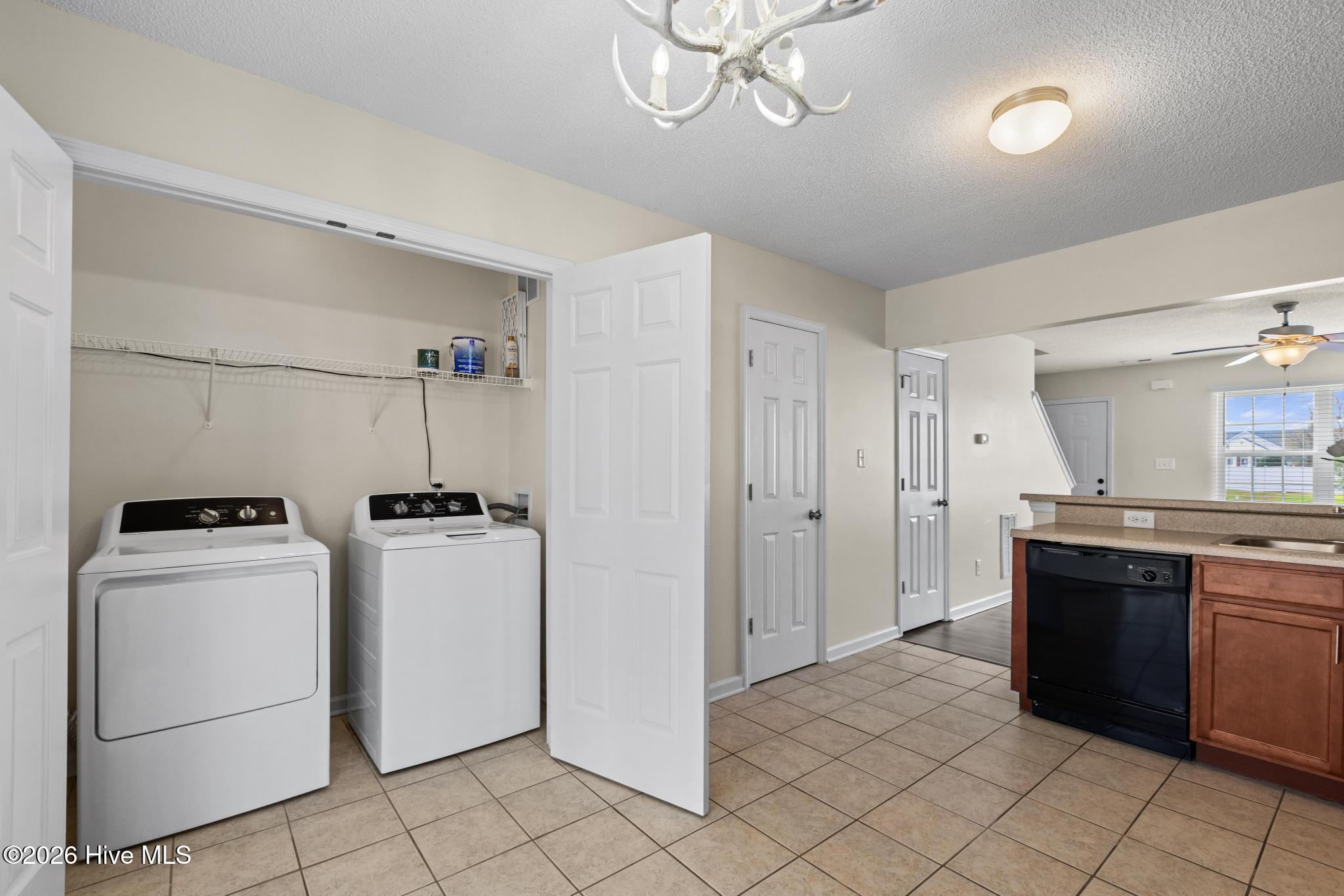 100554013 | Photo 14