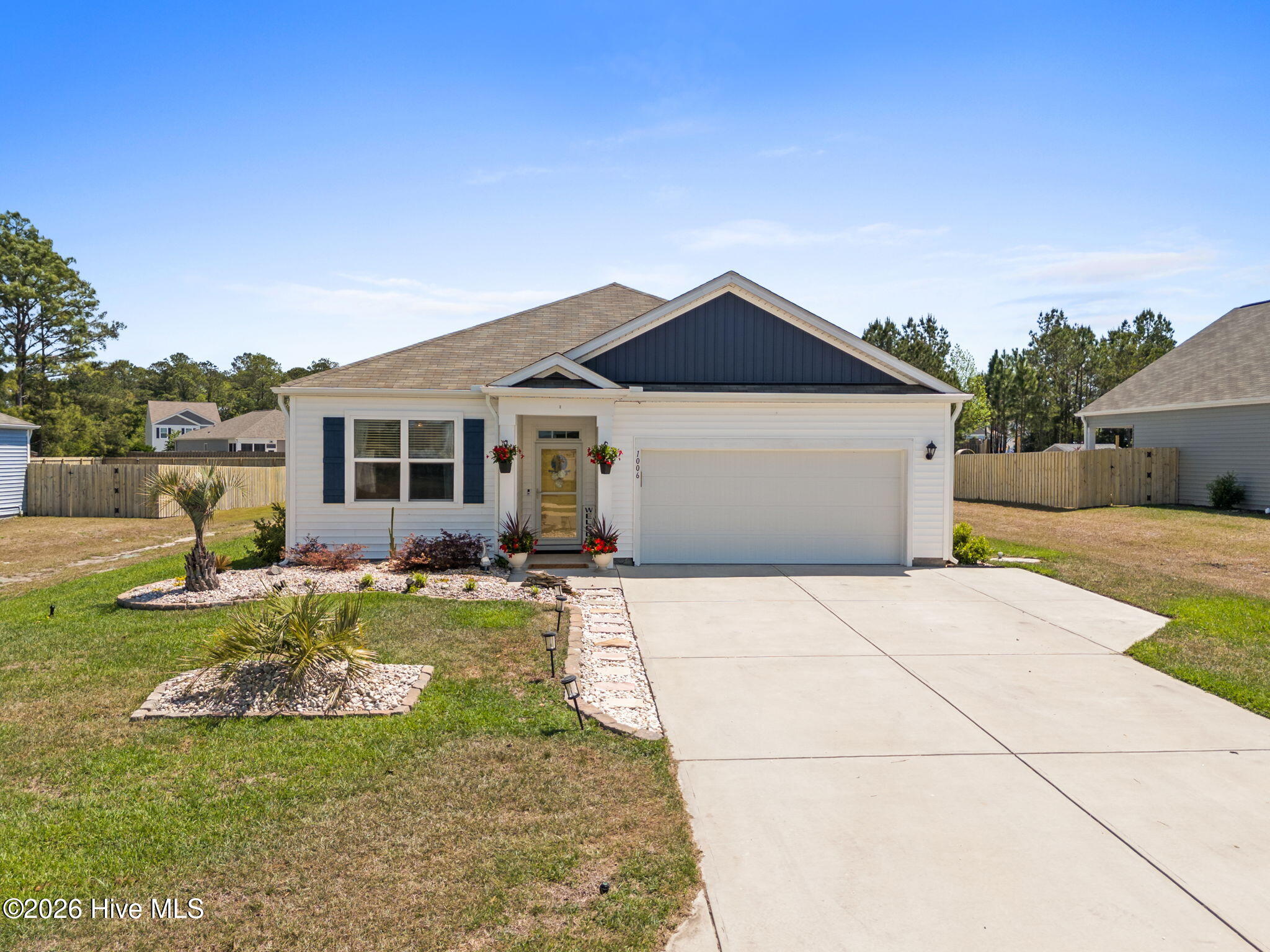 100568064 | Photo 74