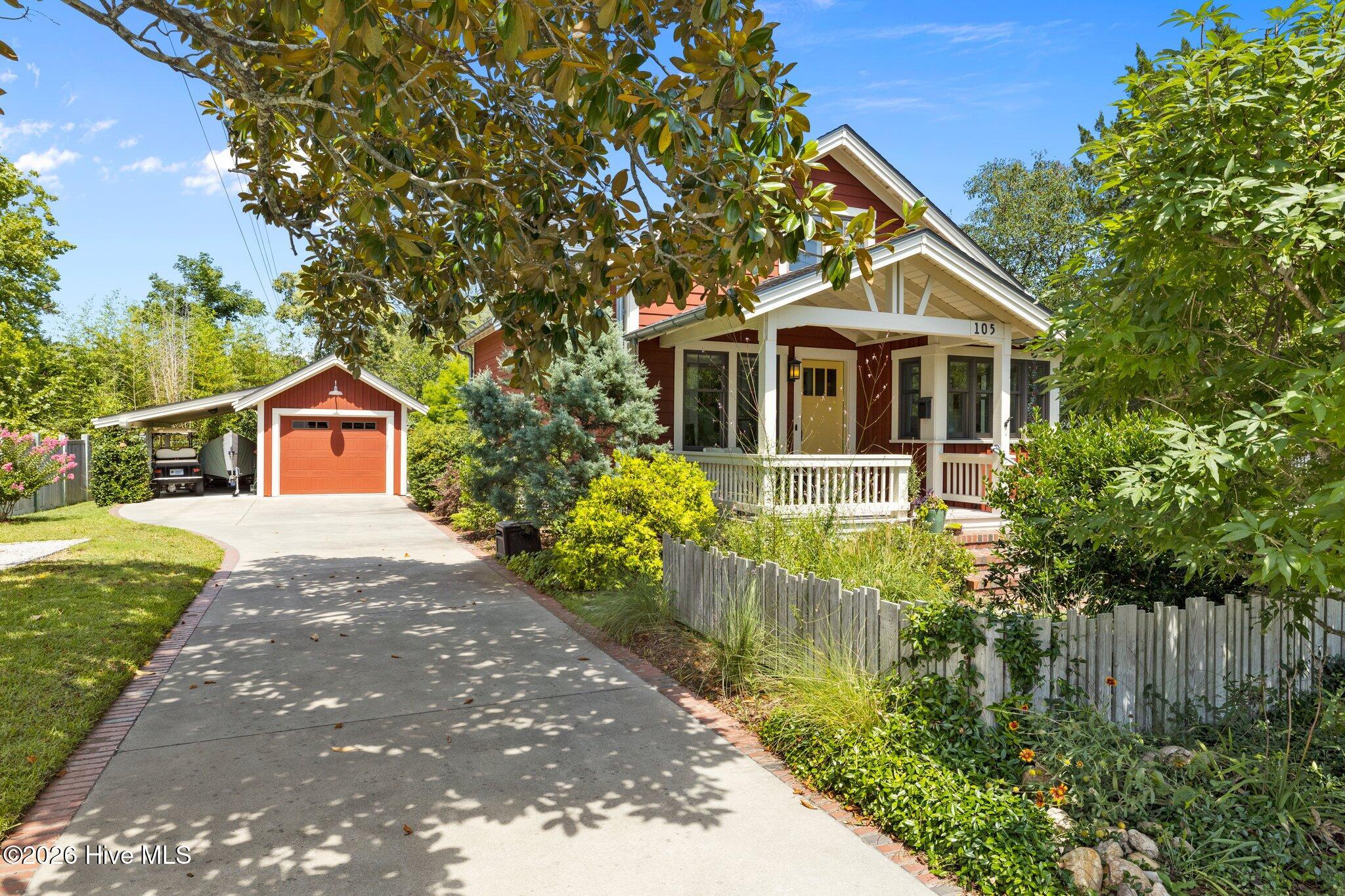 105 3rd Street,Beaufort
