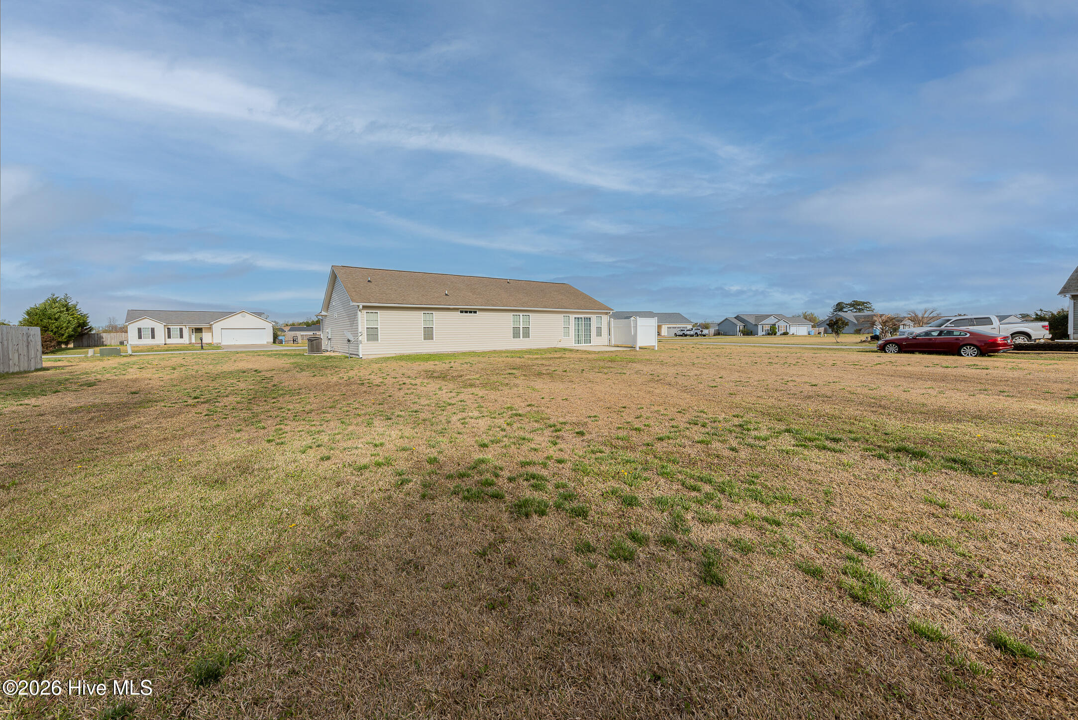 100561877 | Photo 36