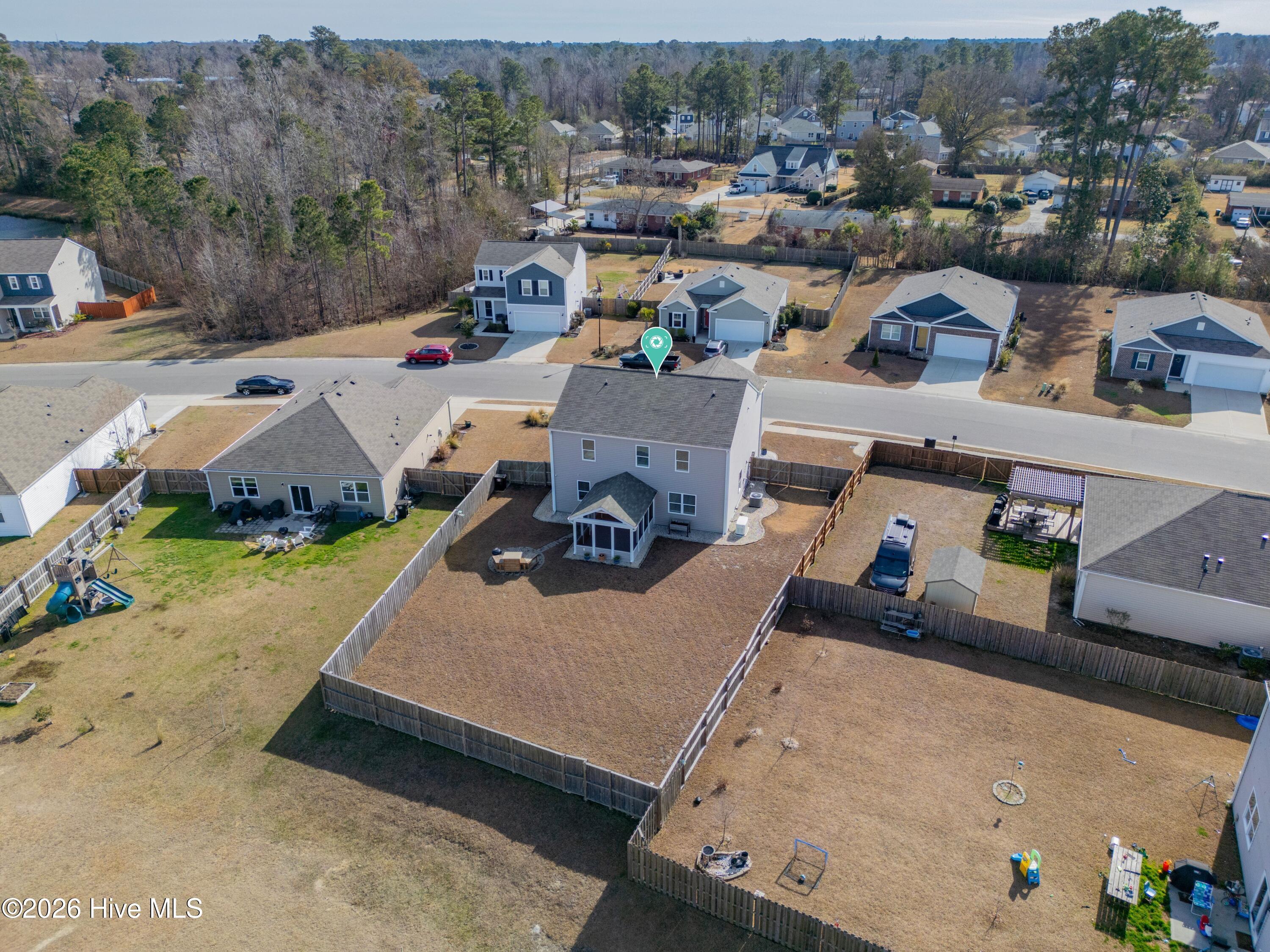 100549338 | Photo 51