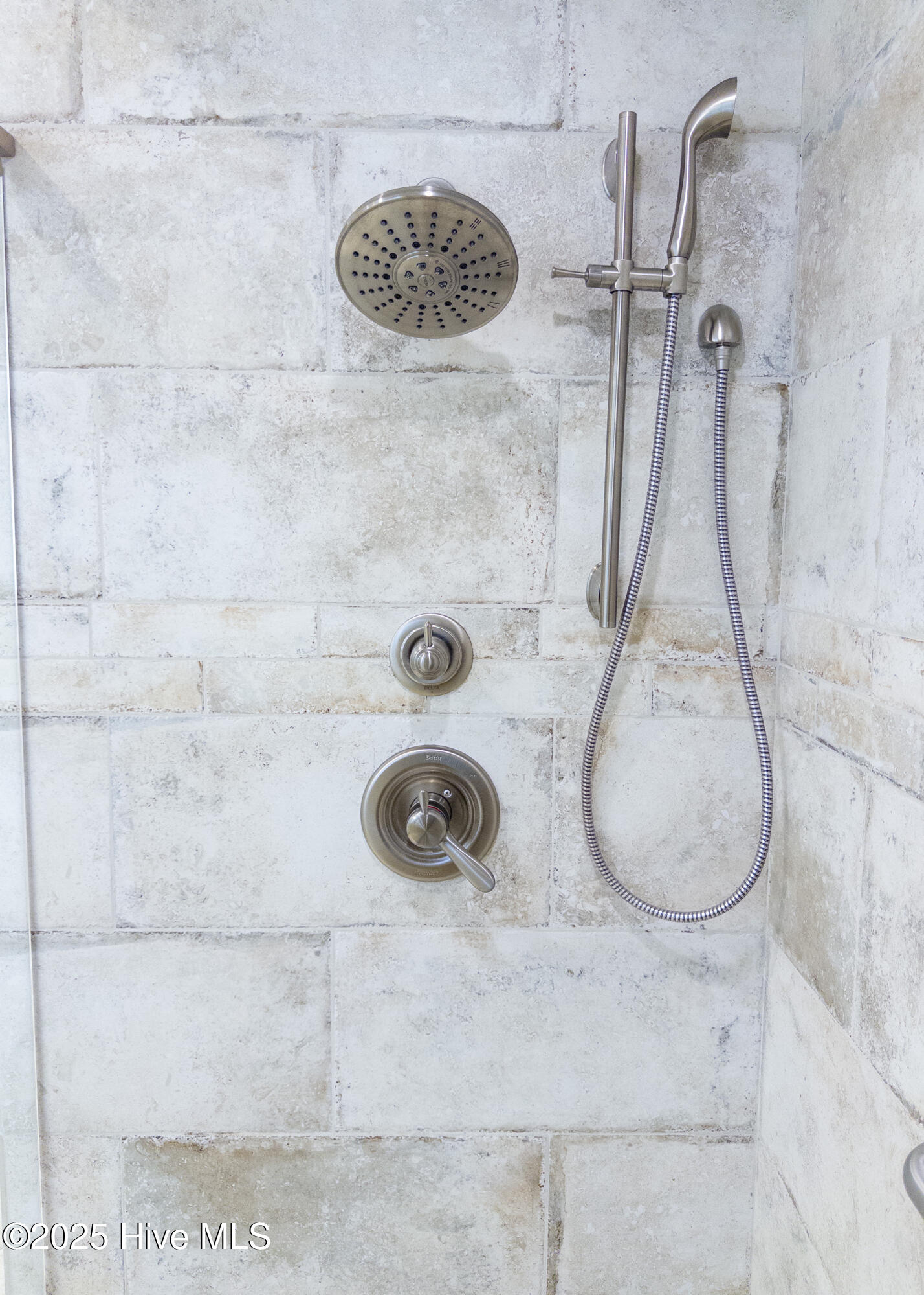 100539853 | Photo 23