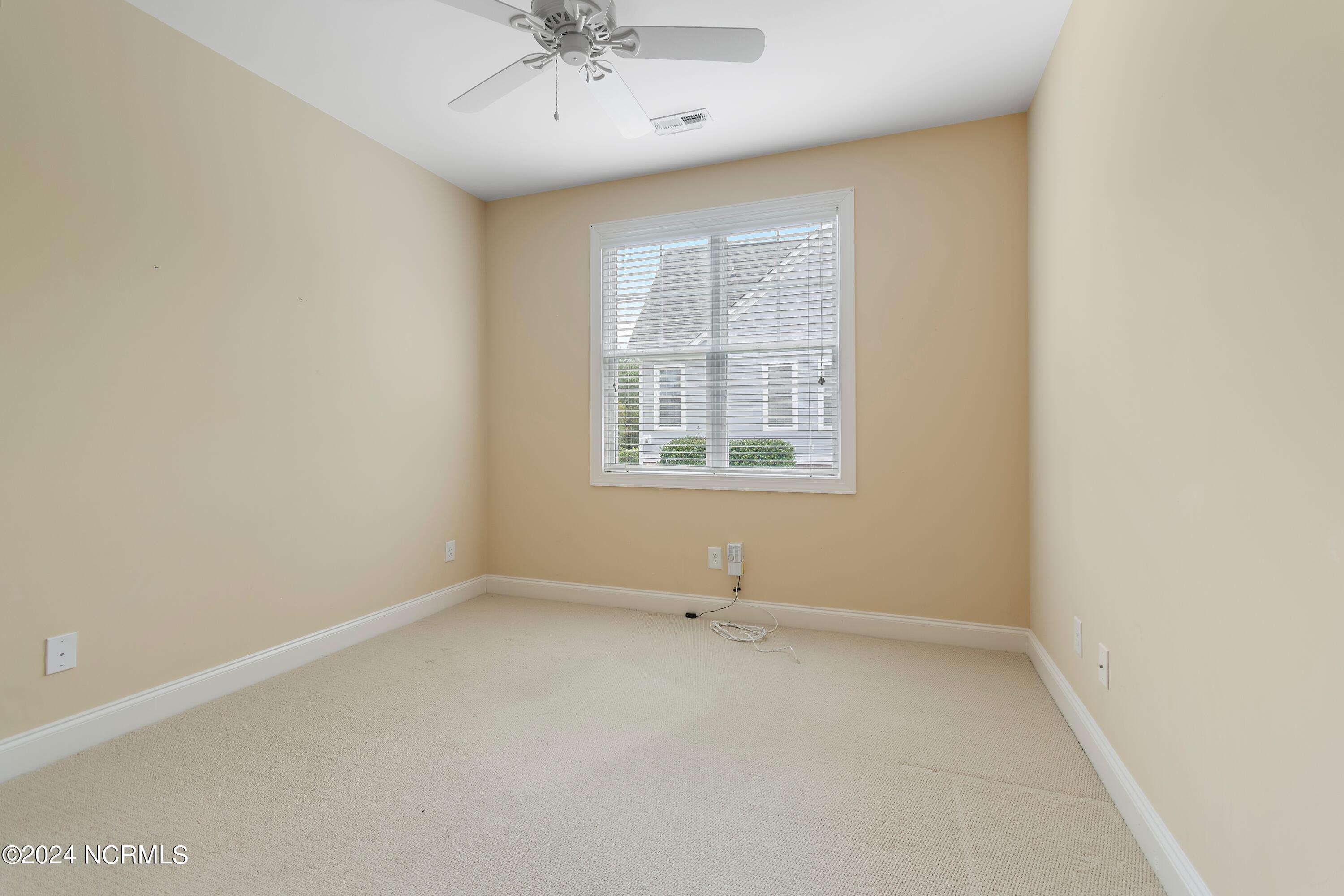 100547754 | Photo 21