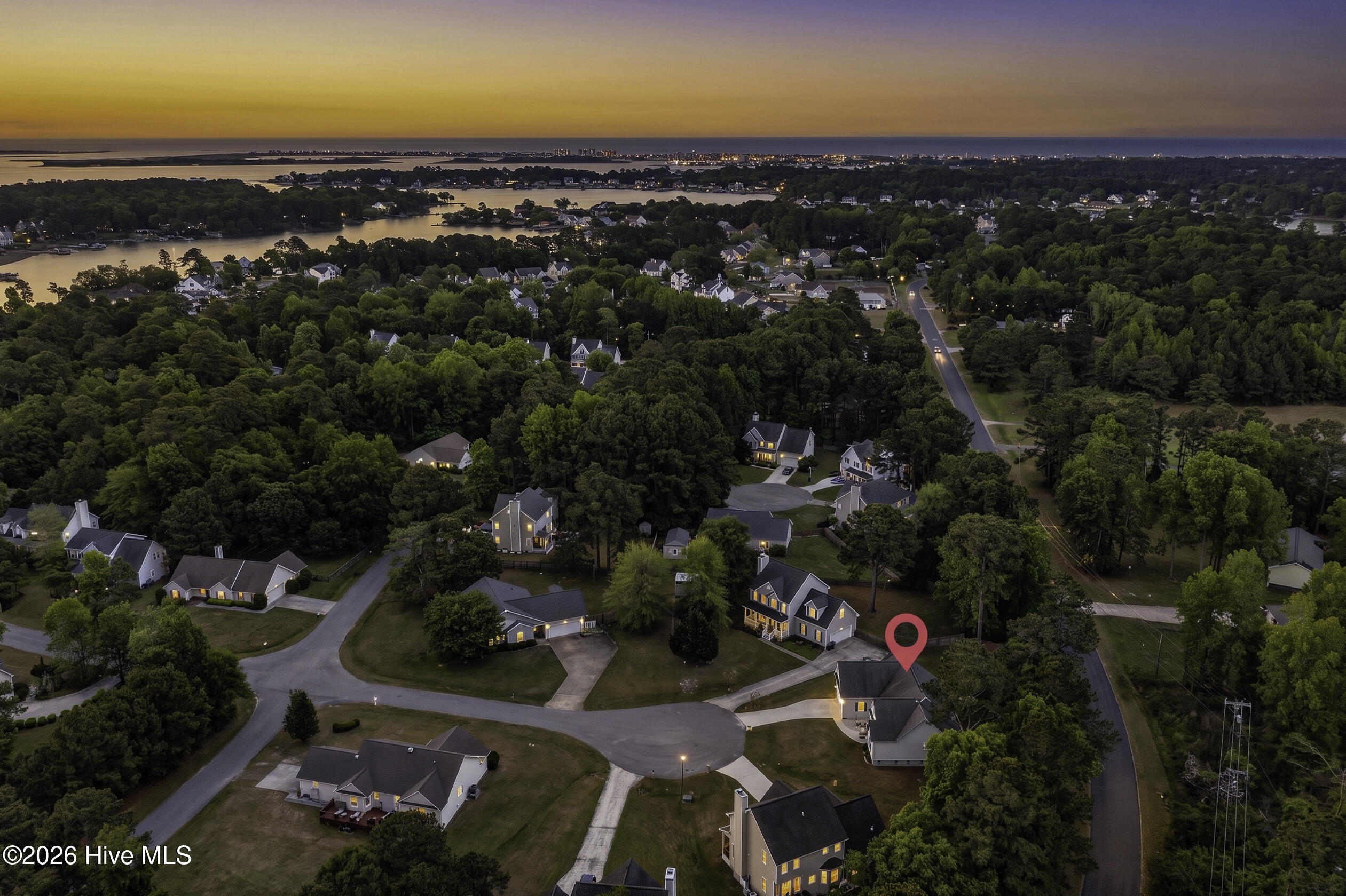 100570330 | Photo 47