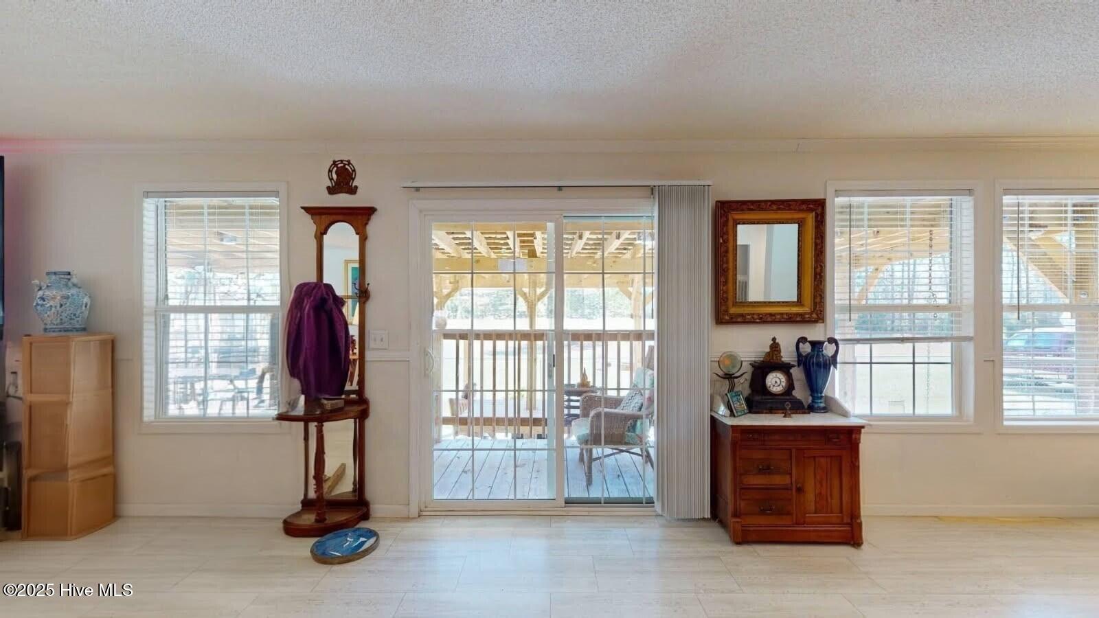 100500718 | Photo 14