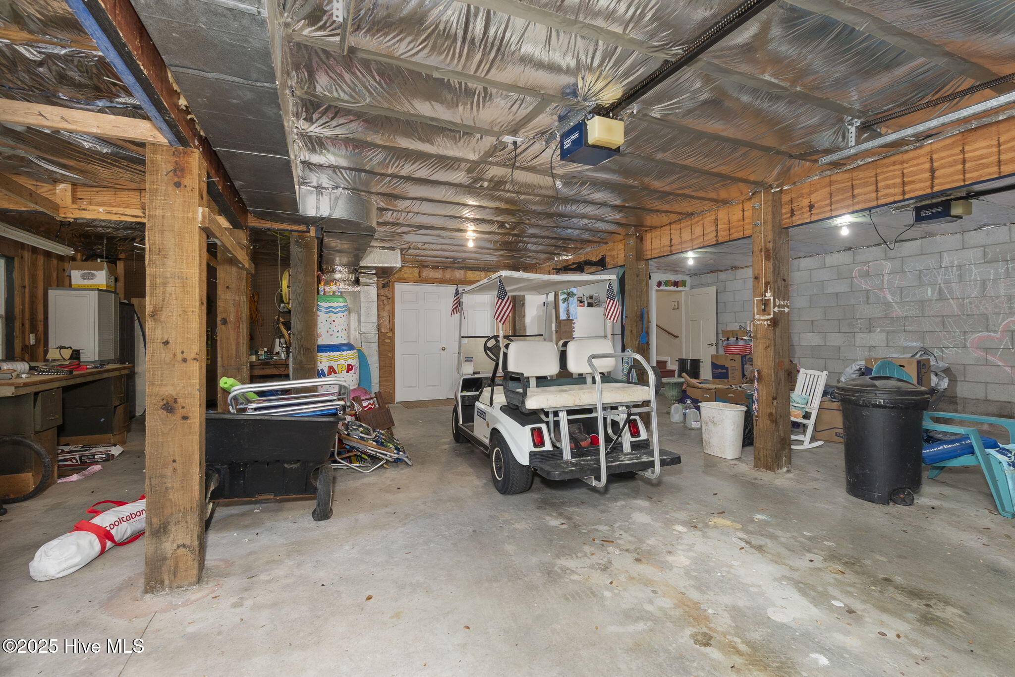 100516943 | Photo 37