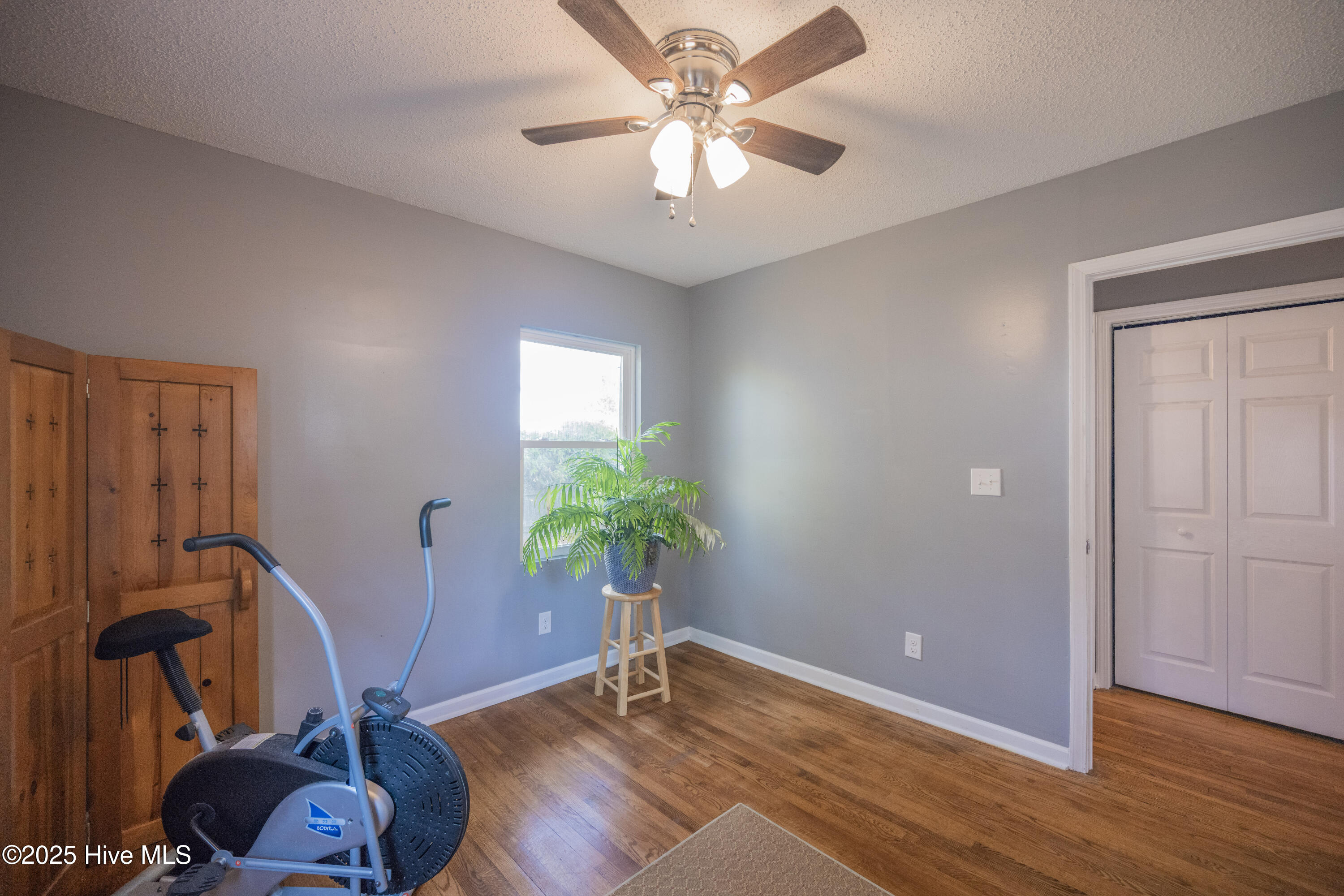 100541616 | Photo 24