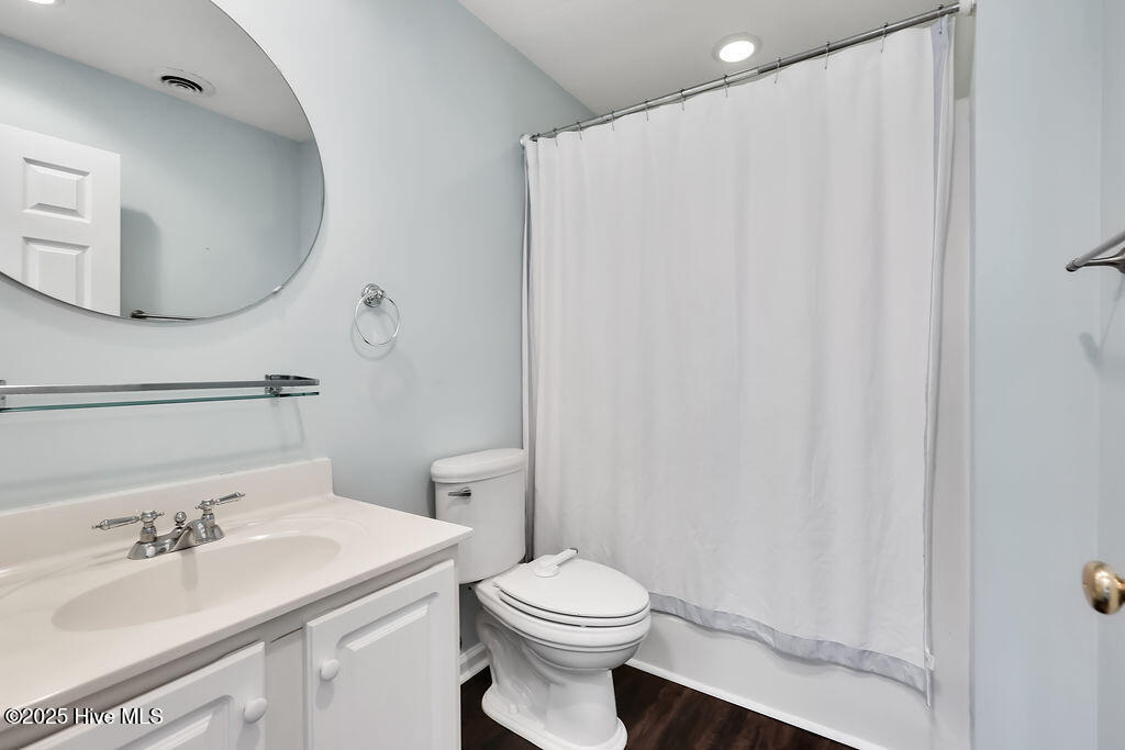 100547758 | Photo 16