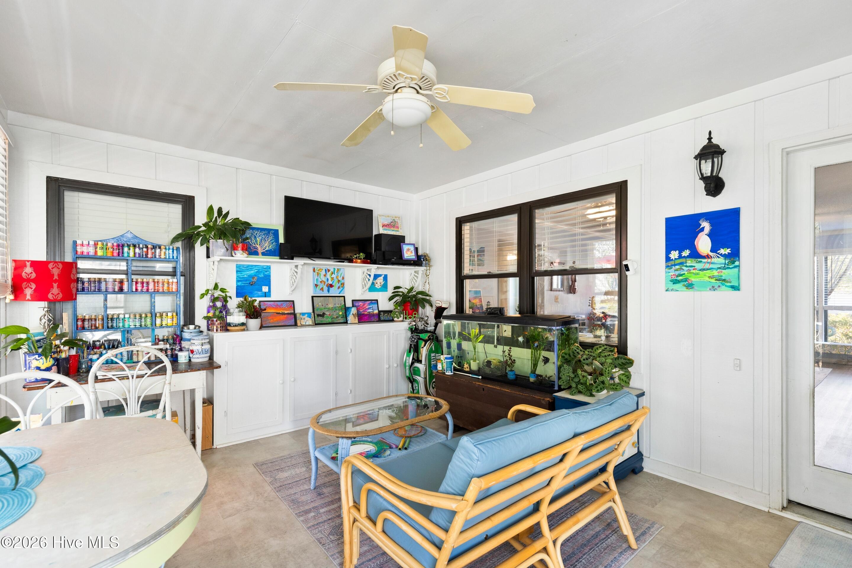 100550248 | Photo 30