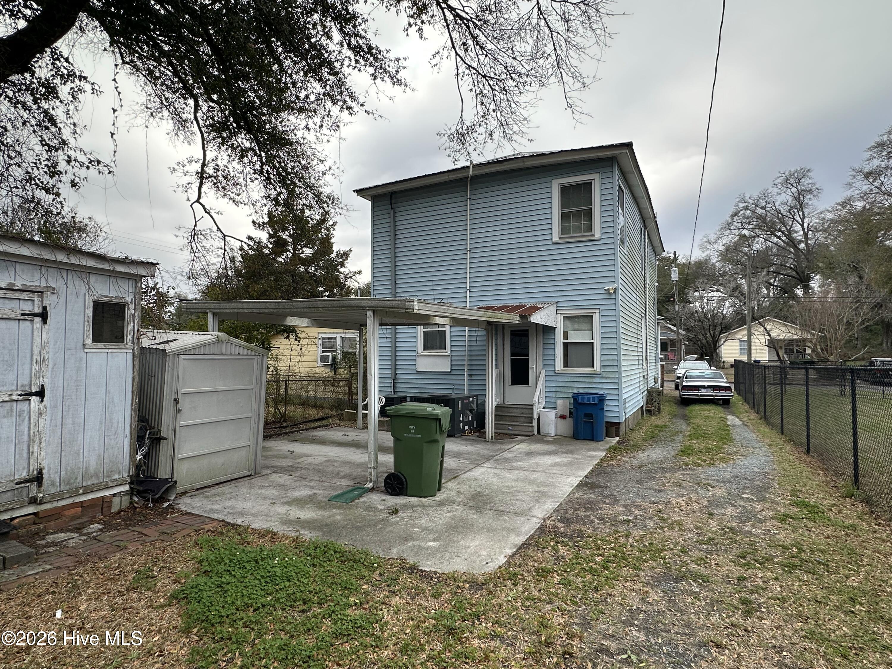 100560745 | Photo 16