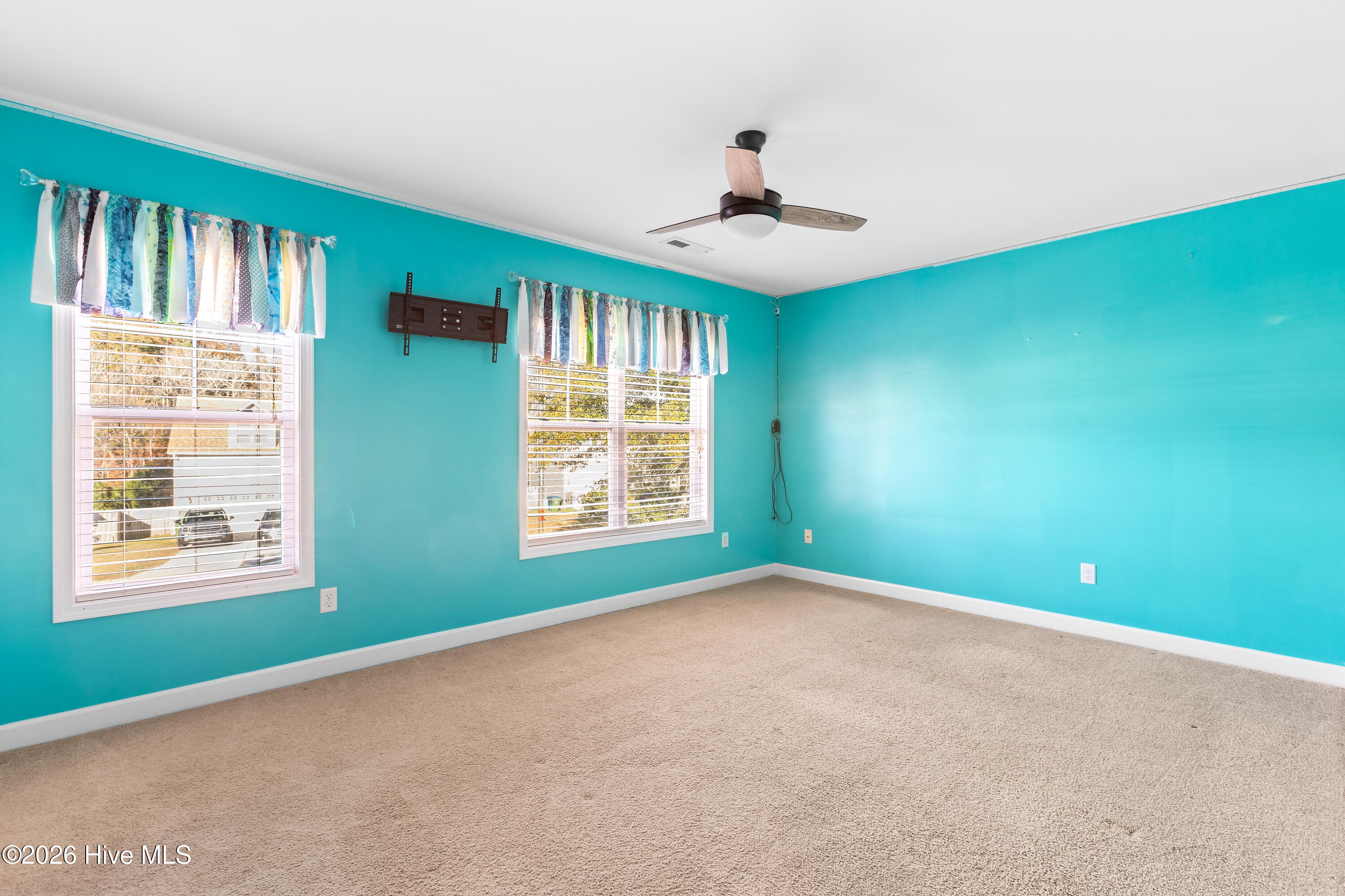 100551493 | Photo 27