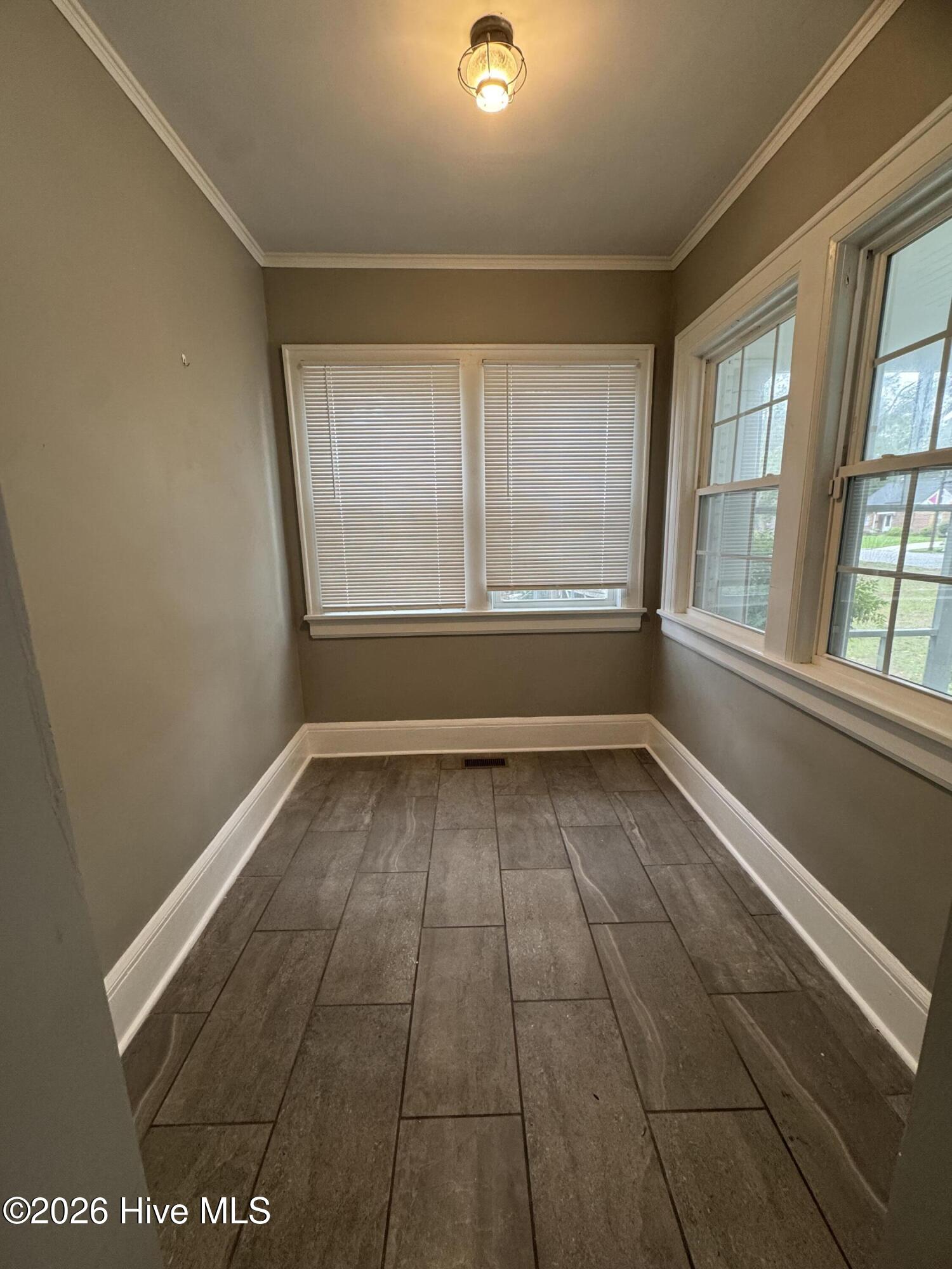 Breakfast Nook / Sunroom / Flex Space
