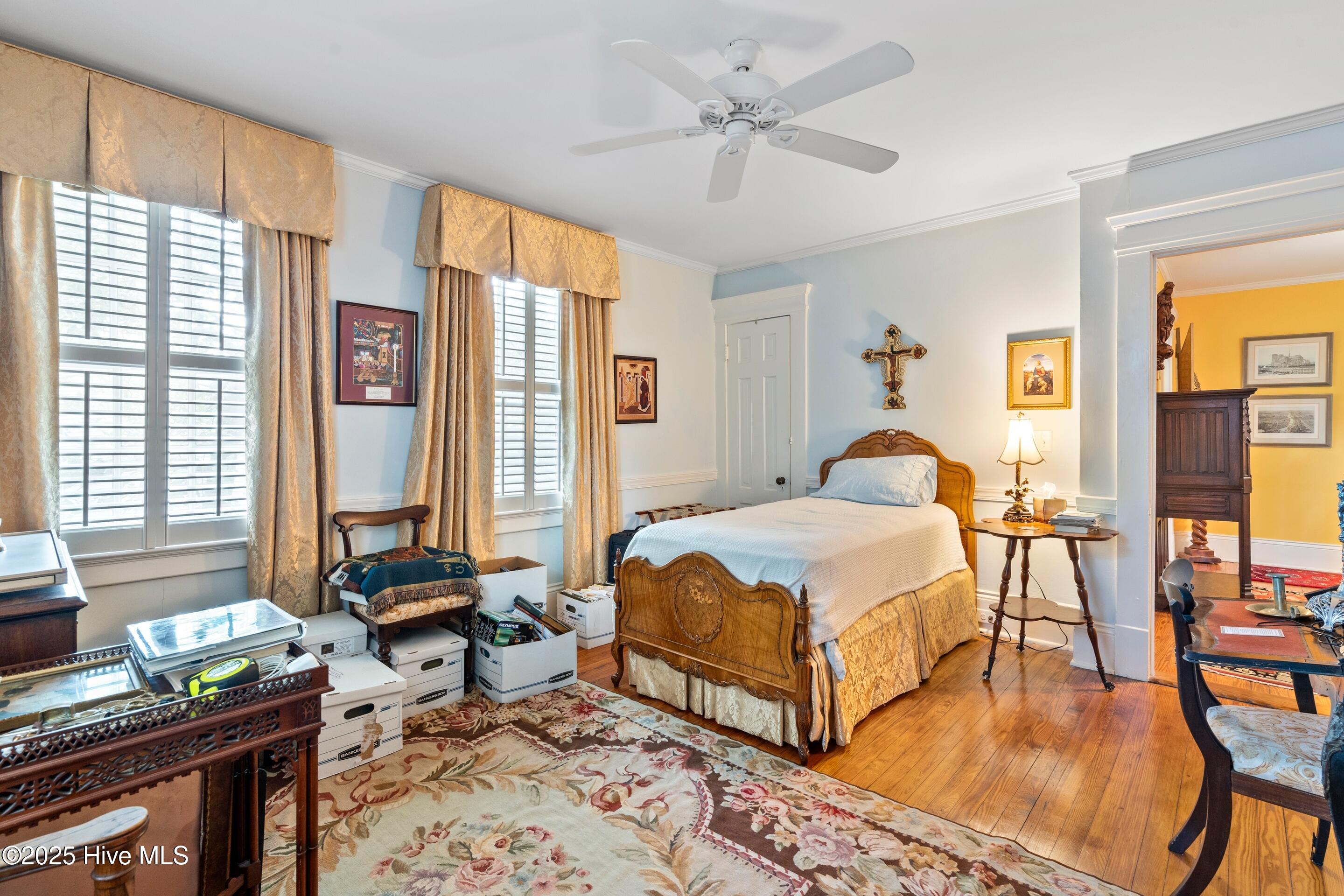 100553658 | Photo 36