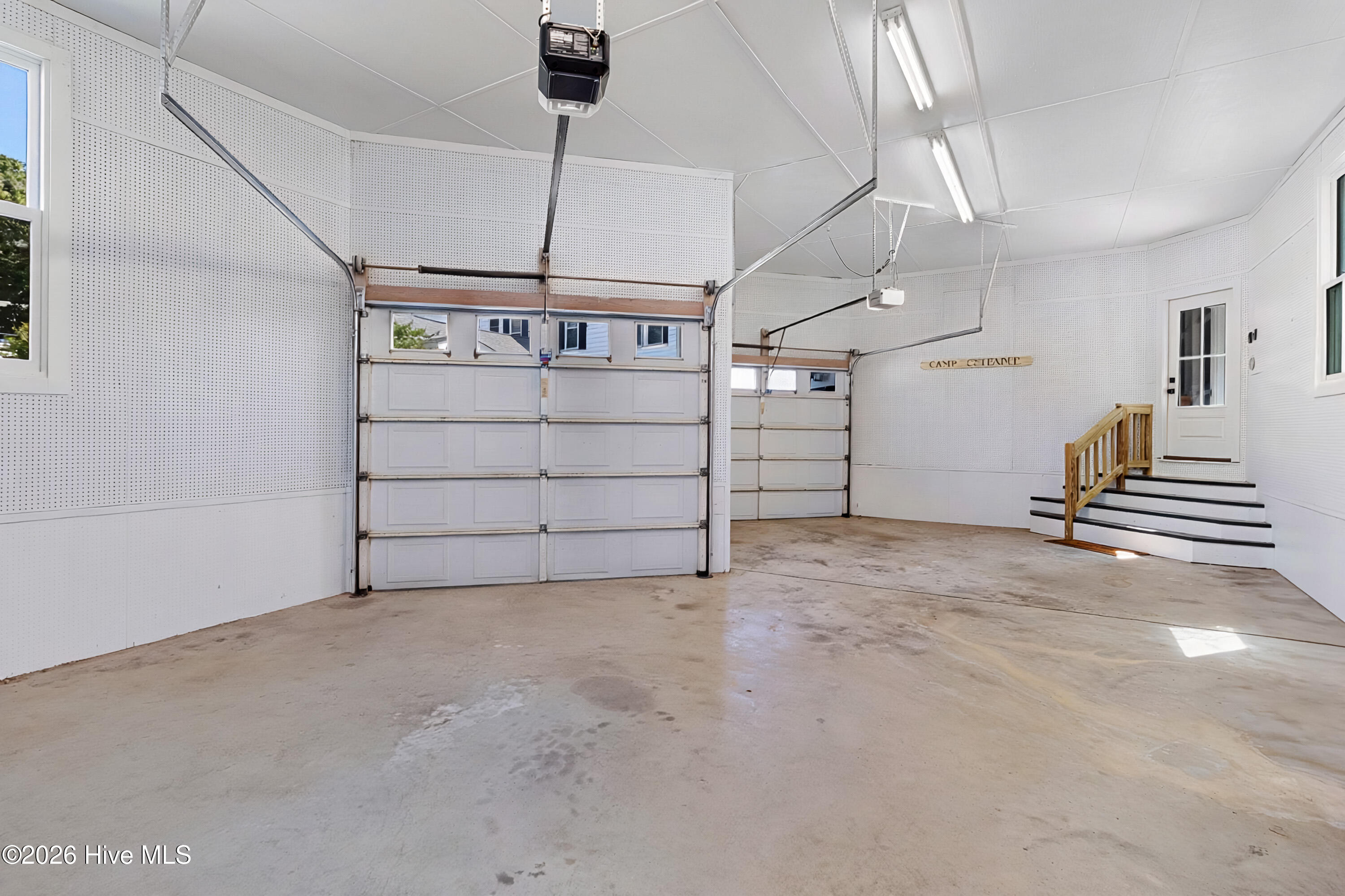 102 & 113 Front Street,Beaufort