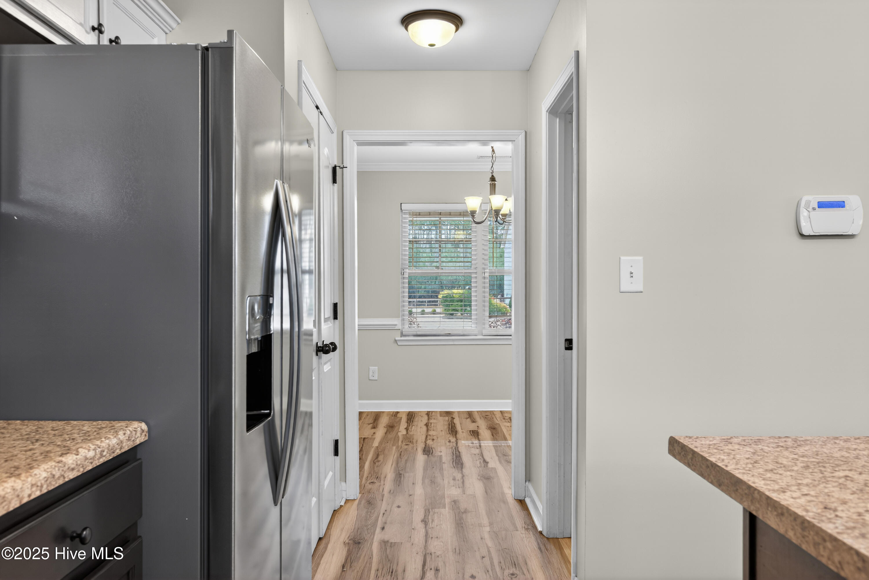 100546178 | Photo 13