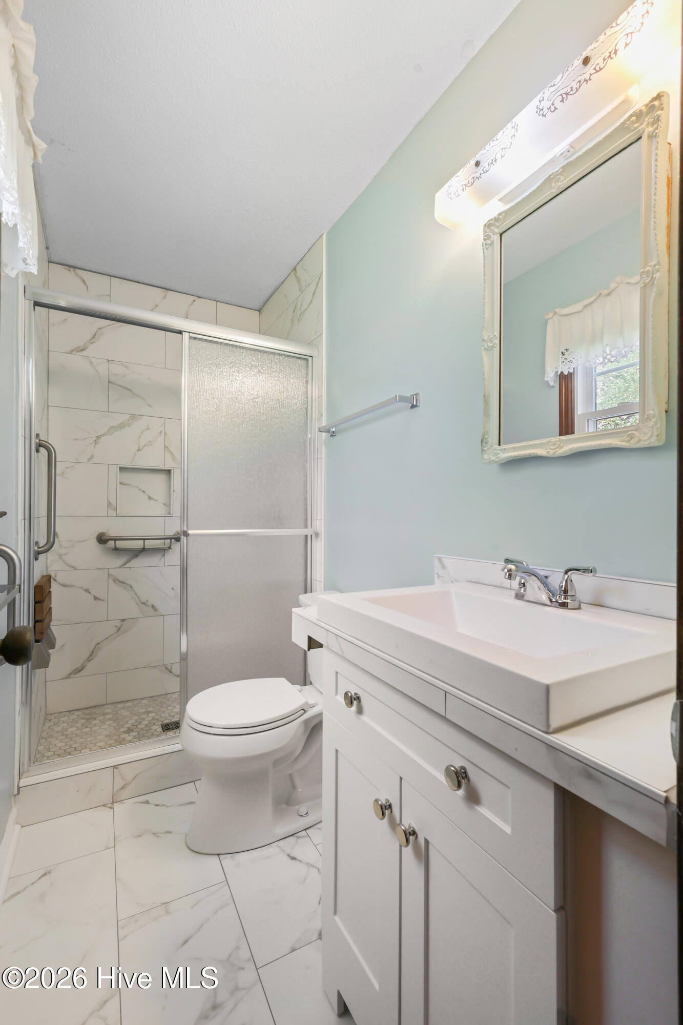 100567633 | Photo 24