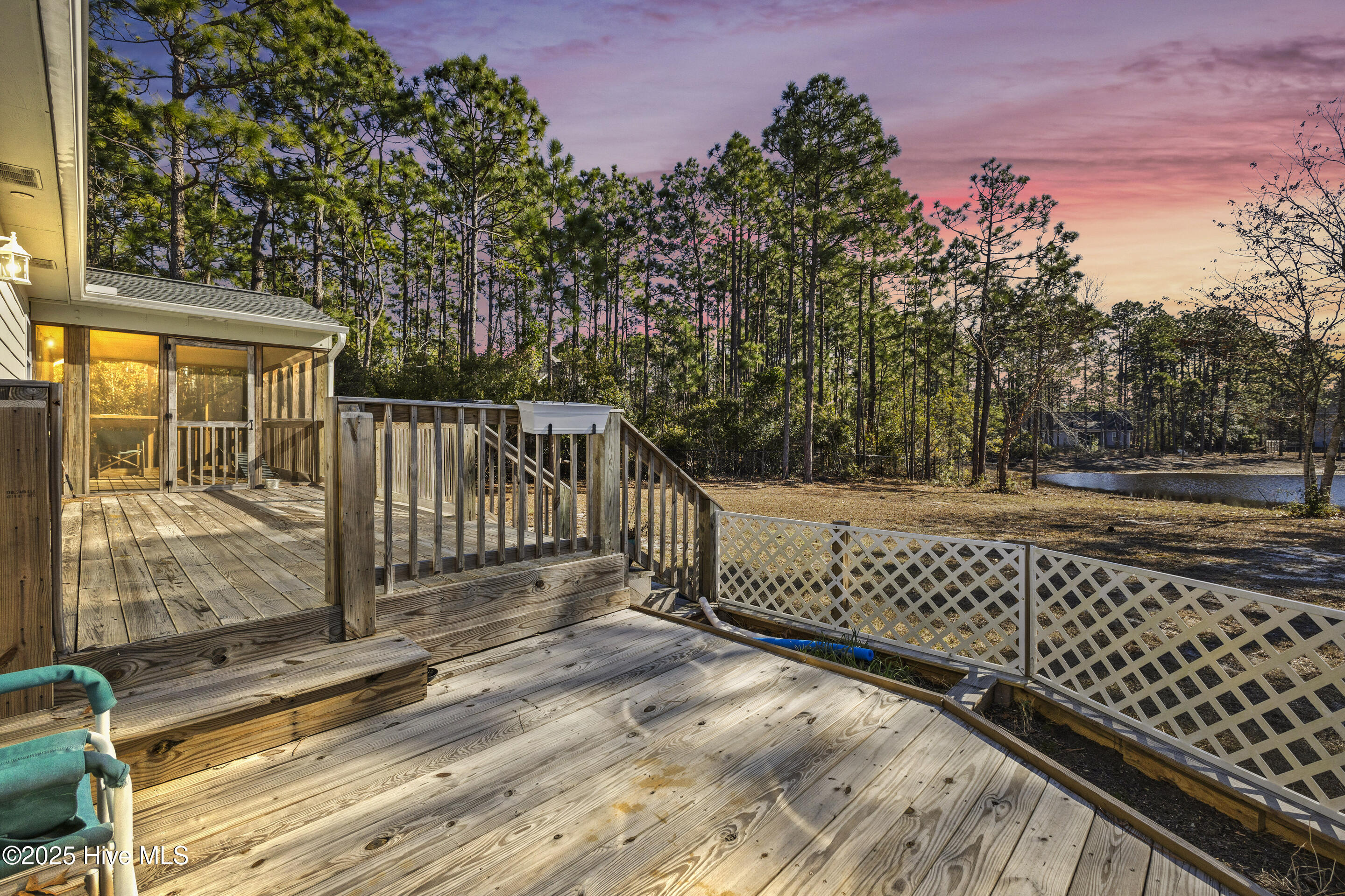 100484039 | Photo 54