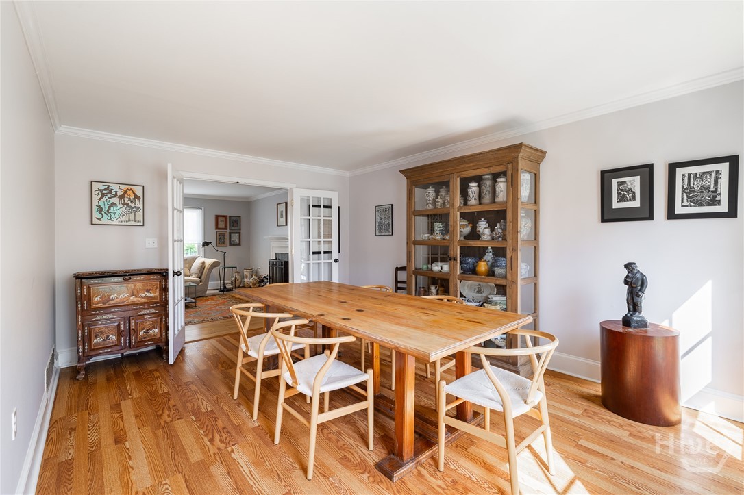 Dining room or flex space