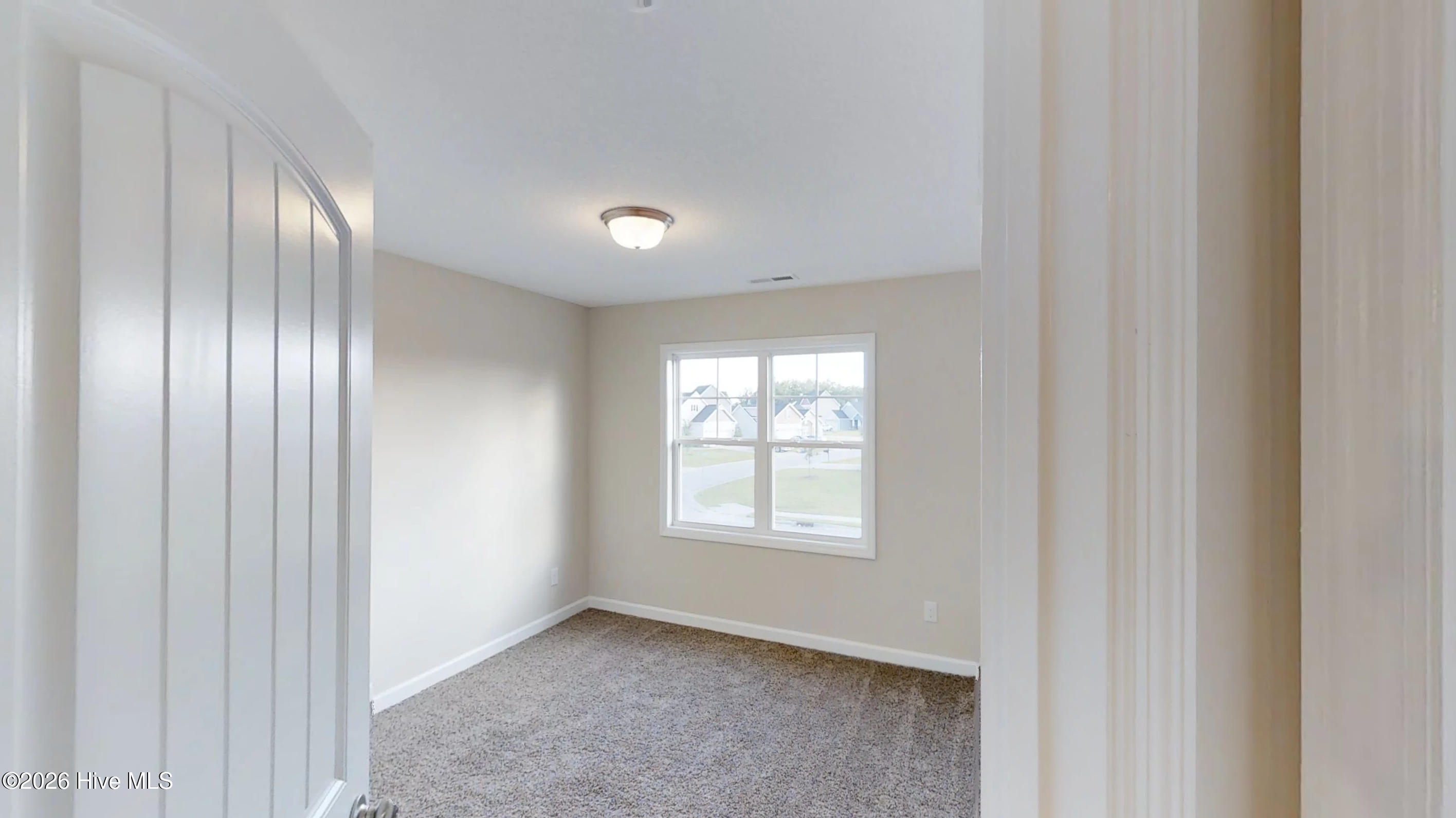 100563433 | Photo 22