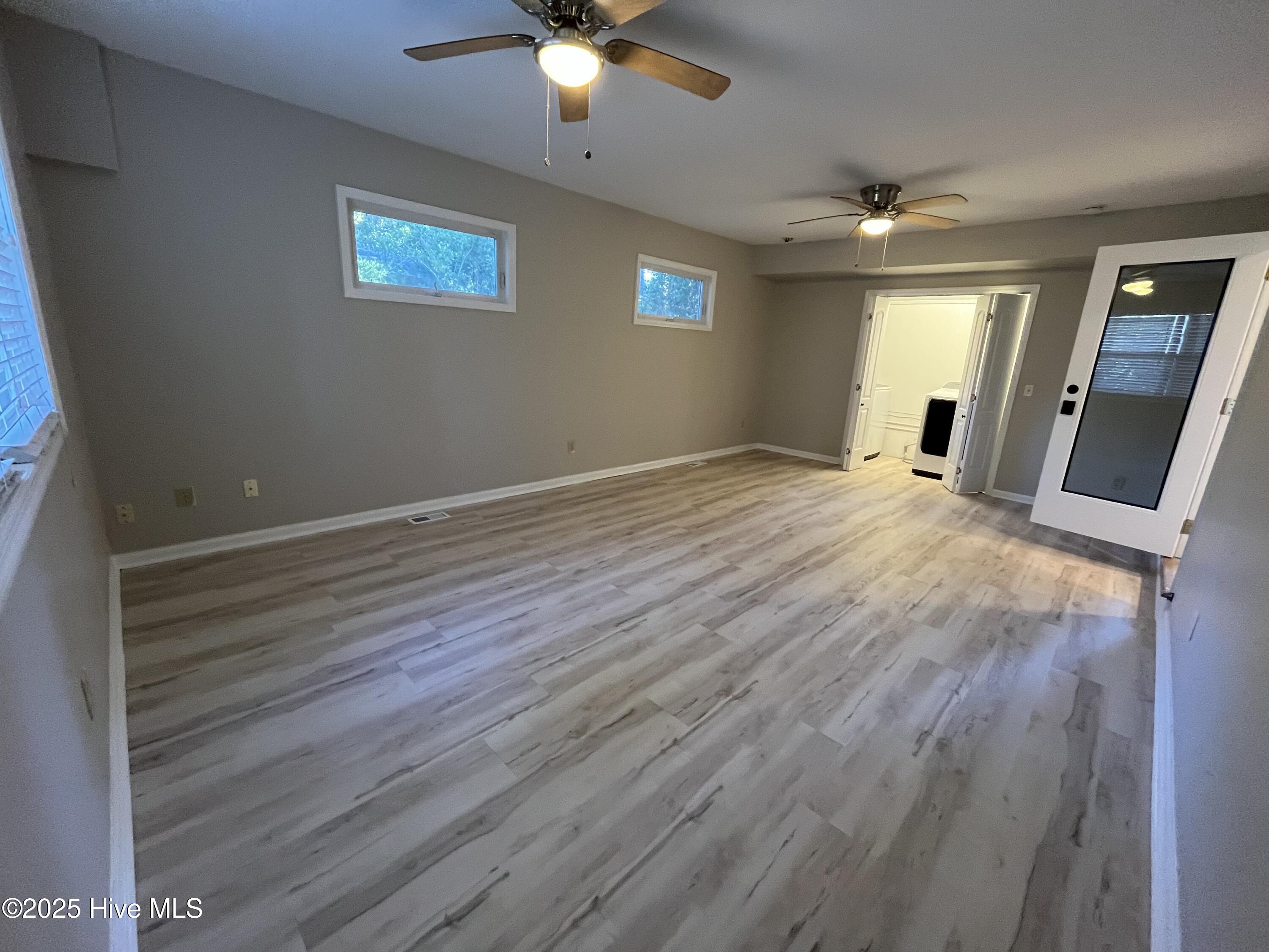 100546047 | Photo 15