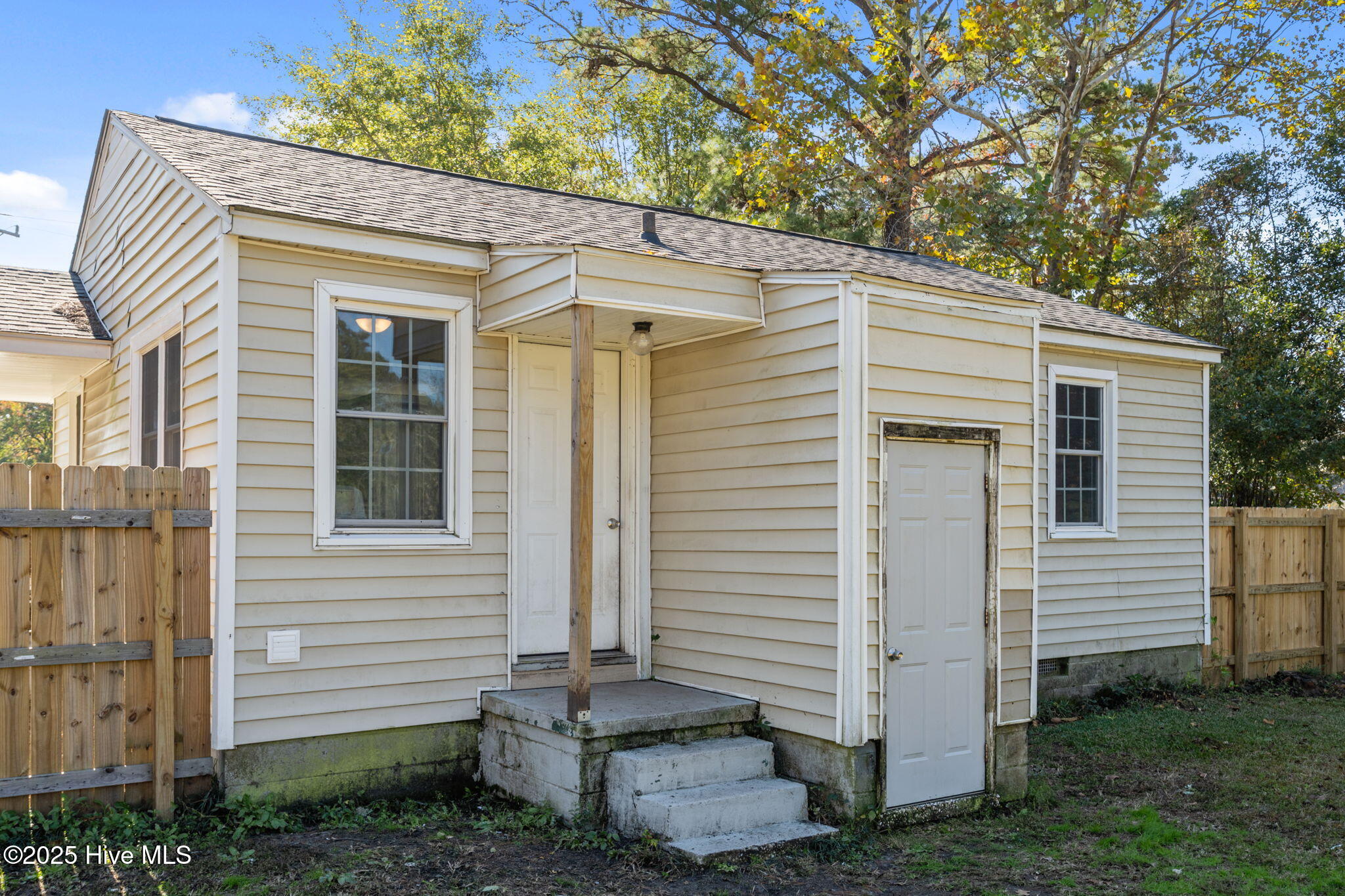 100538692 | Photo 40