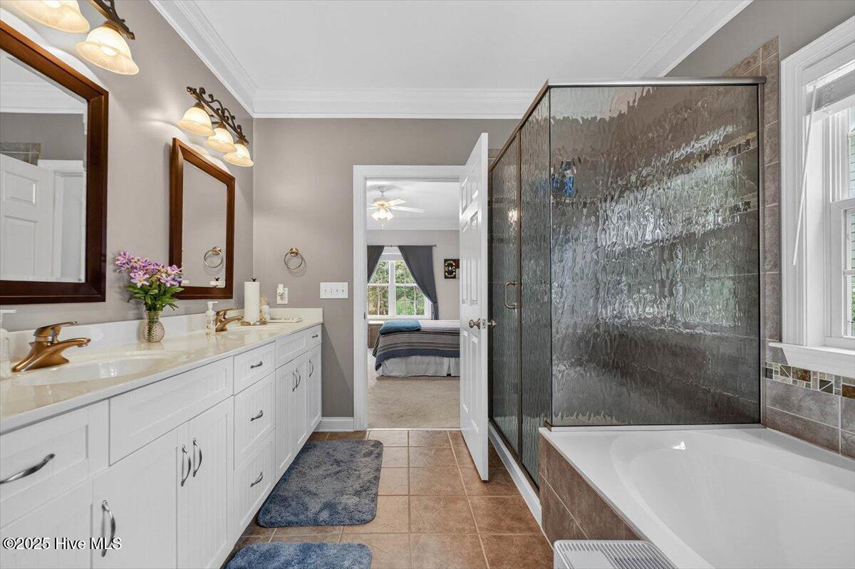 100530504 | Photo 28