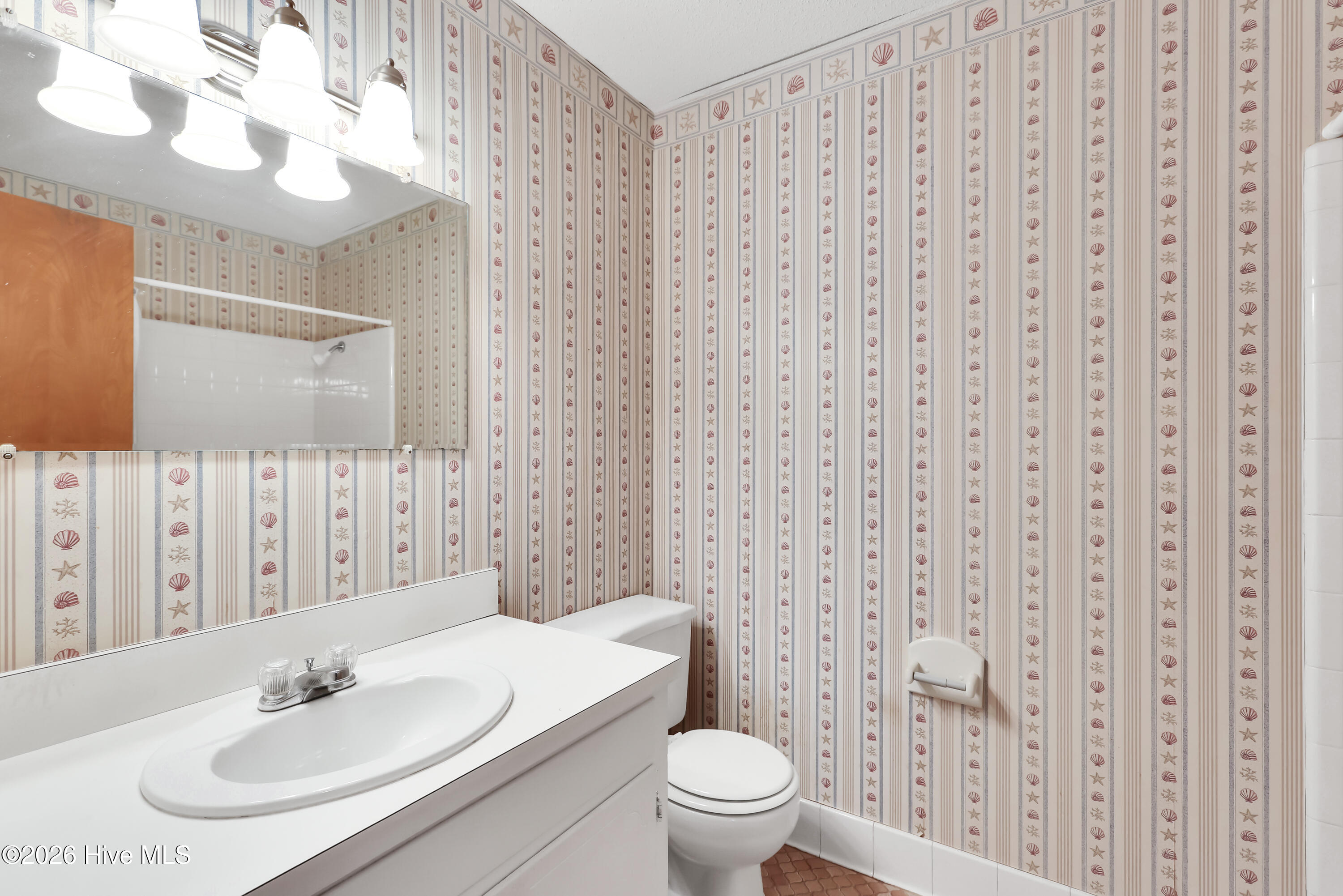 100551362 | Photo 12