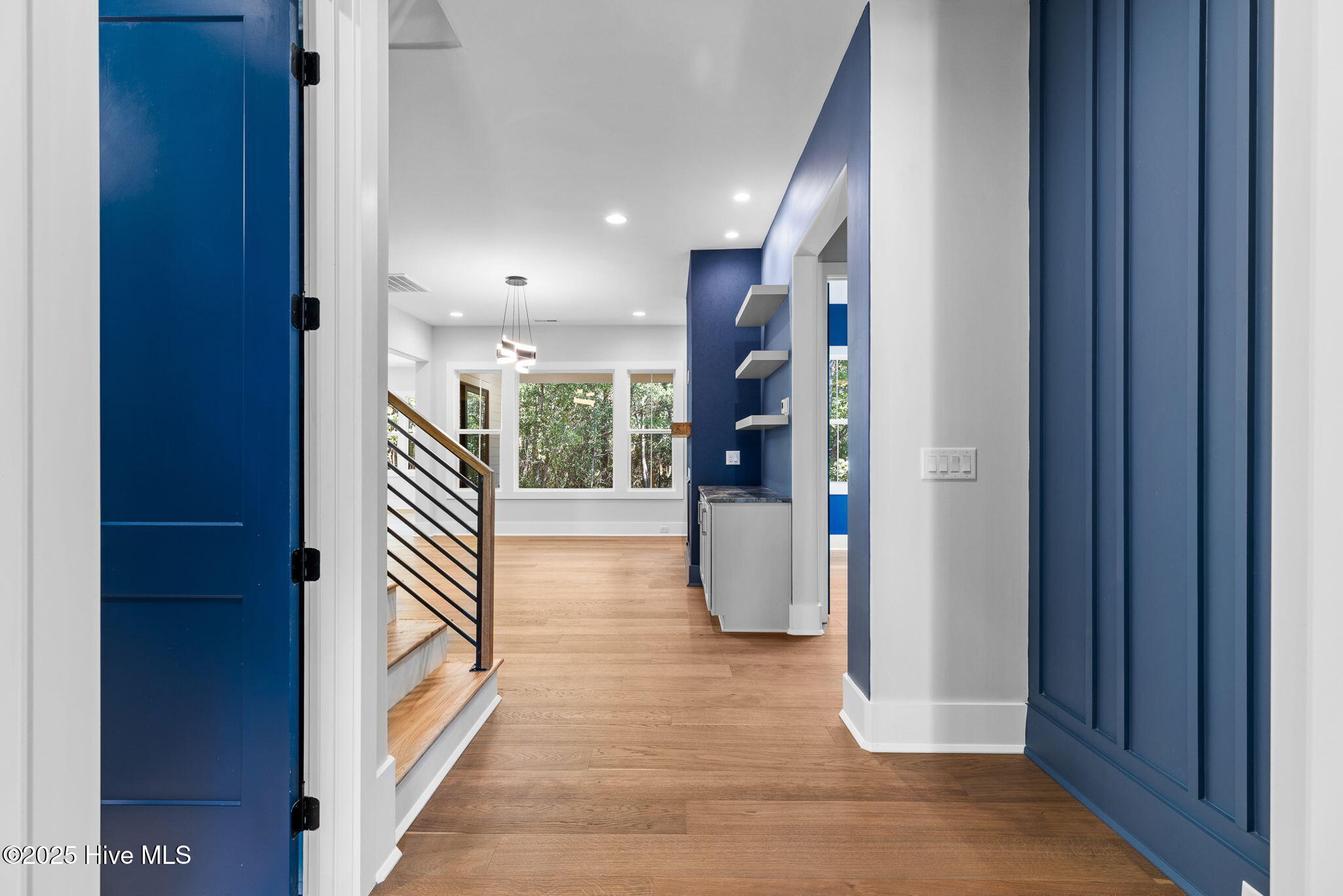 100522632 | Photo 12