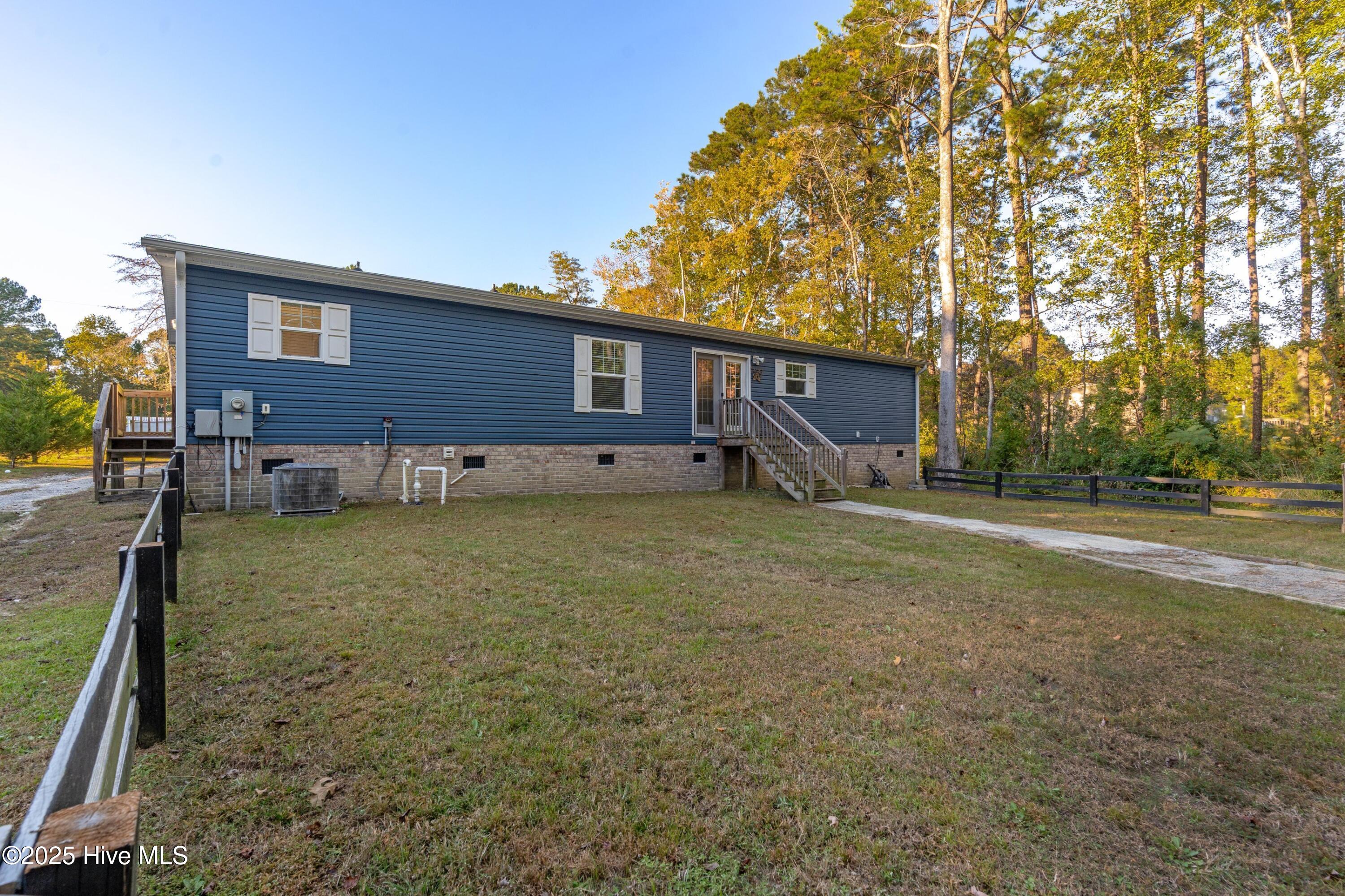 100538120 | Photo 28