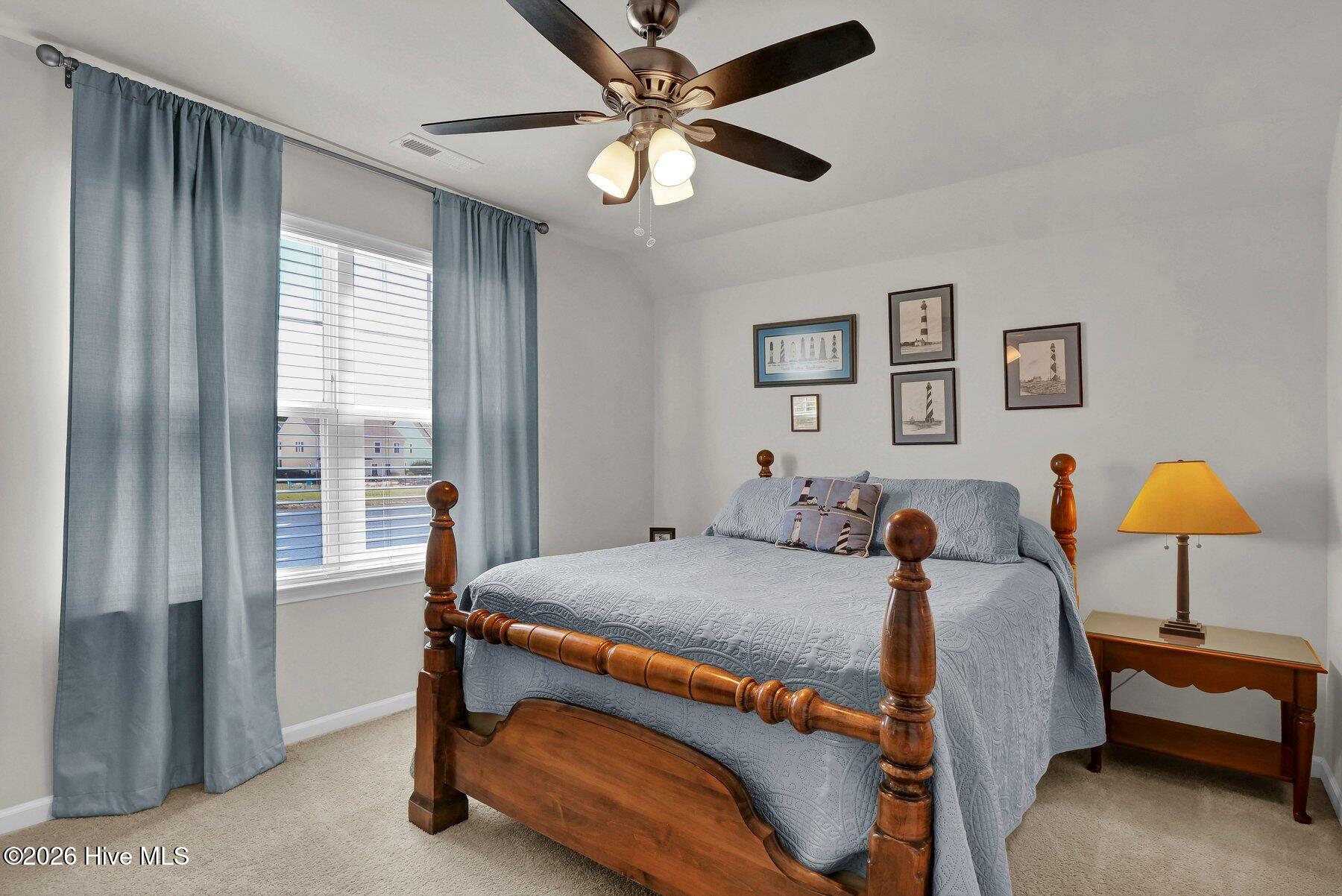 100556817 | Photo 20